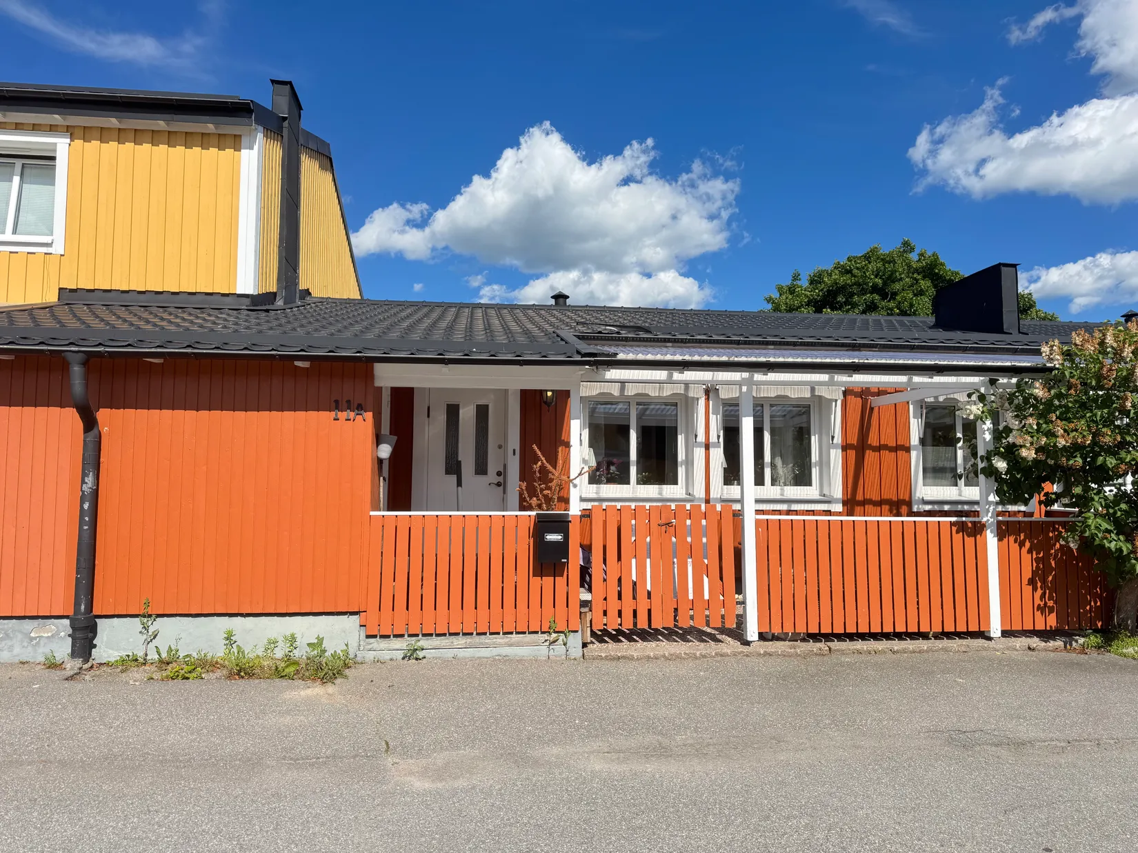 Radhus, Persbovägen 11 A, Västerås