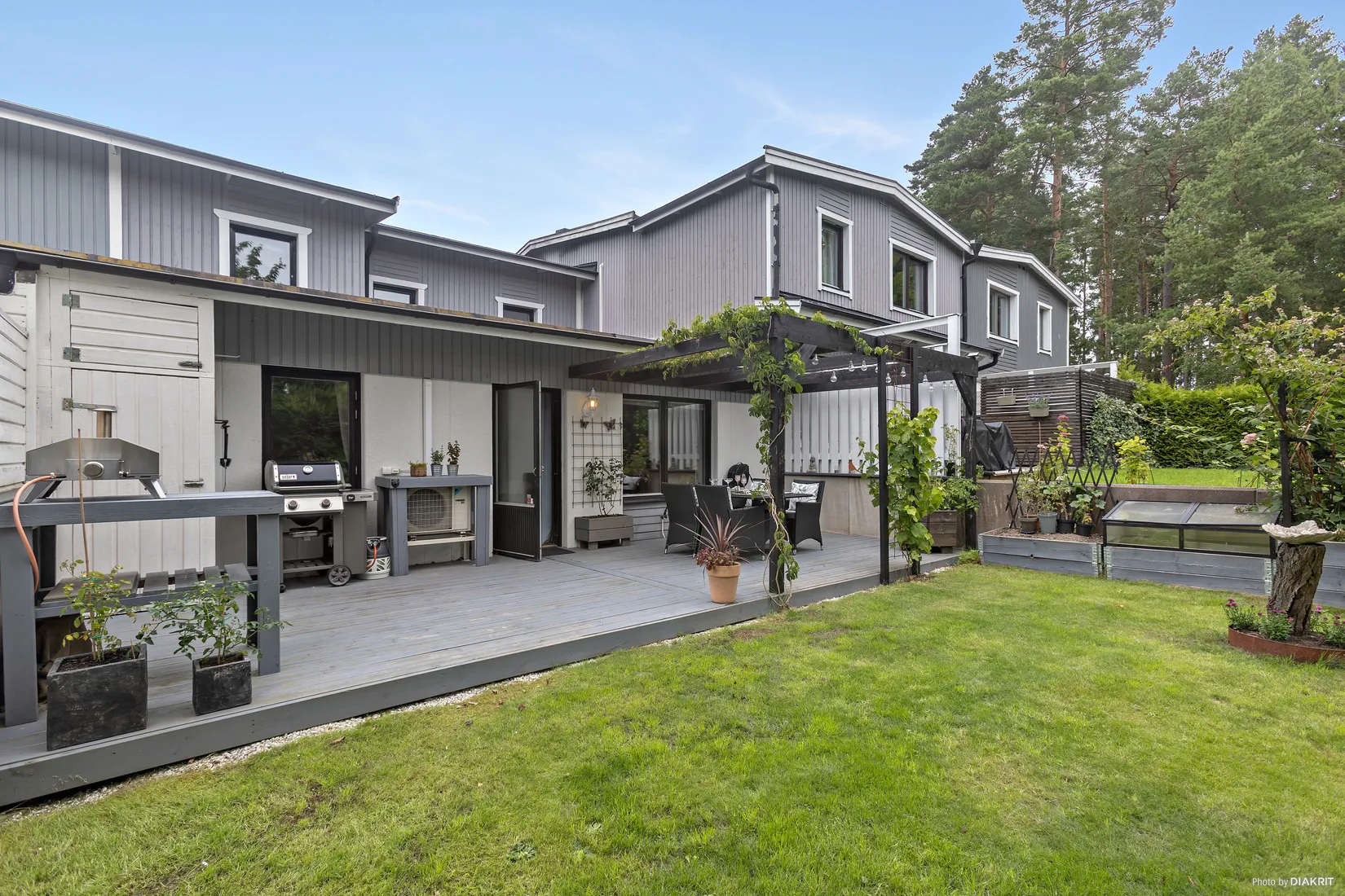 Villa, Radhus, Gitarrvägen 50, Viksjö Hummelmora, Järfälla