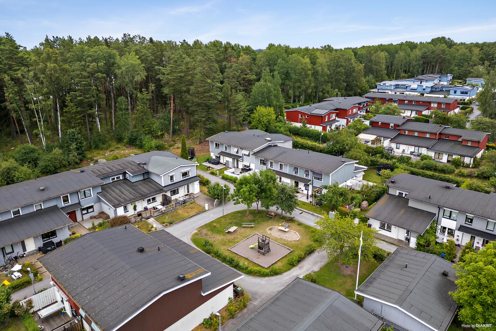 Villa, Radhus, Gitarrvägen 50, Viksjö Hummelmora, Järfälla