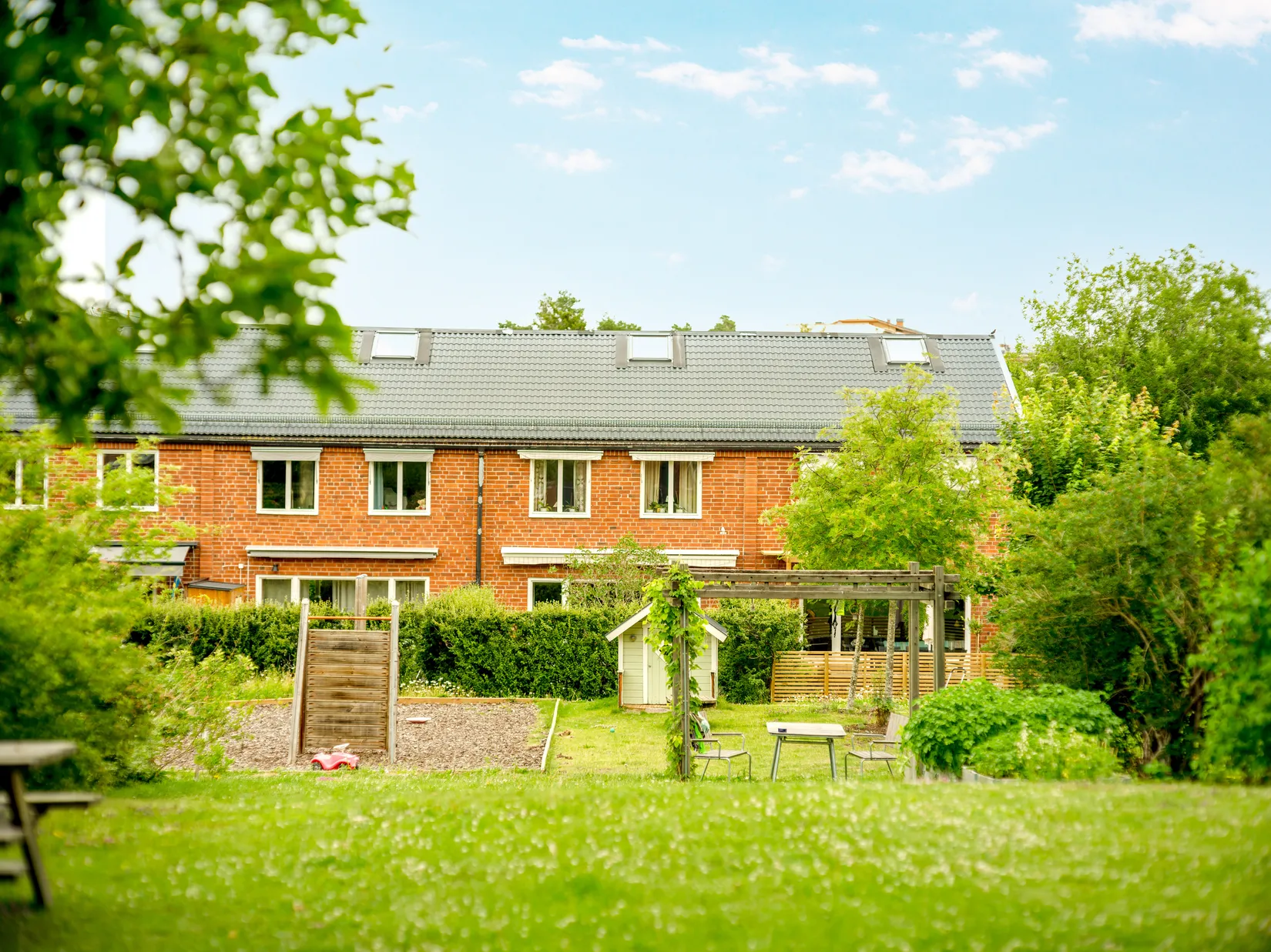 Bostadsrätt, Radhus, Skälbyvägen 24B, Häggvik, Sollentuna