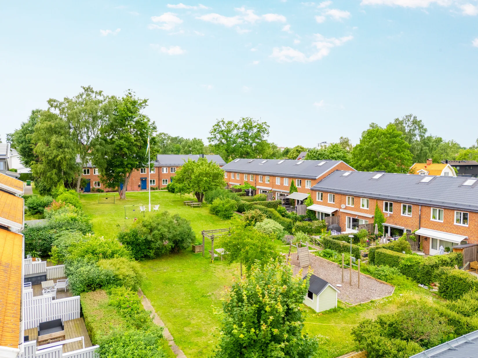 Bostadsrätt, Radhus, Skälbyvägen 24B, Häggvik, Sollentuna