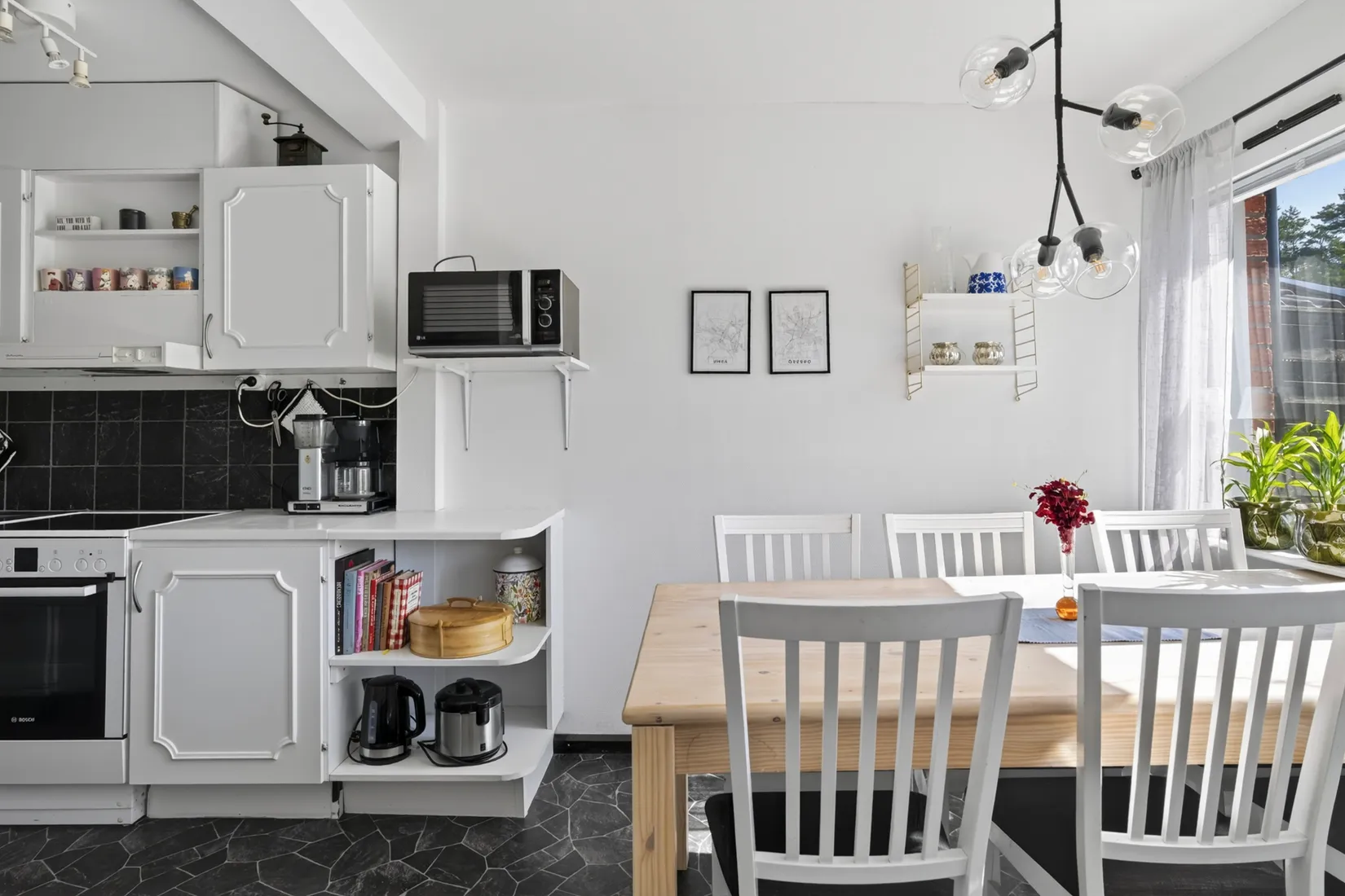 Radhus, Högstadieplan 83, Lindesberg