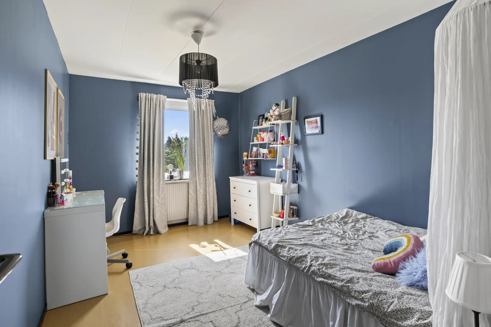 Radhus, Högstadieplan 83, Lindesberg