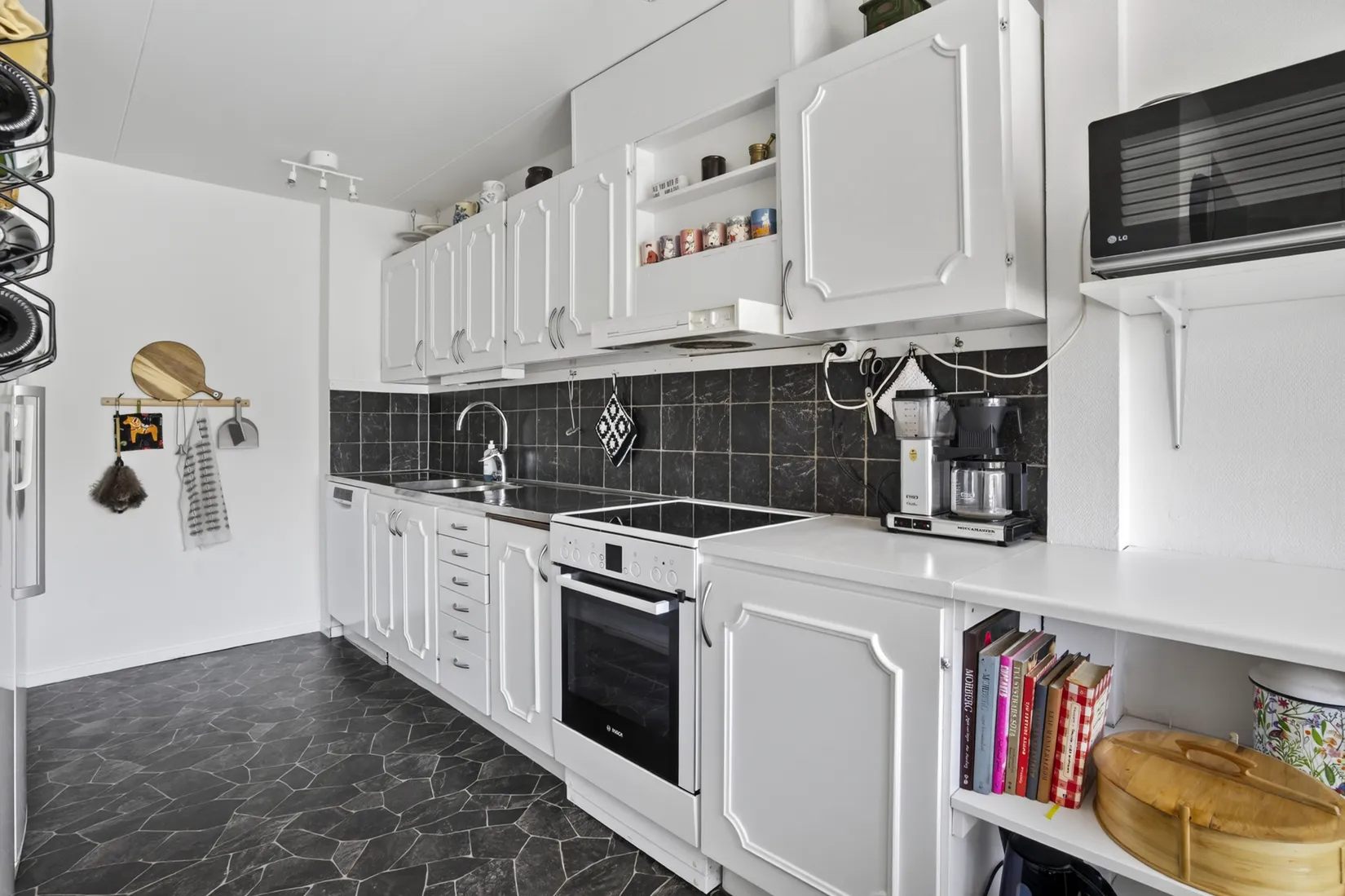 Radhus, Högstadieplan 83, Lindesberg