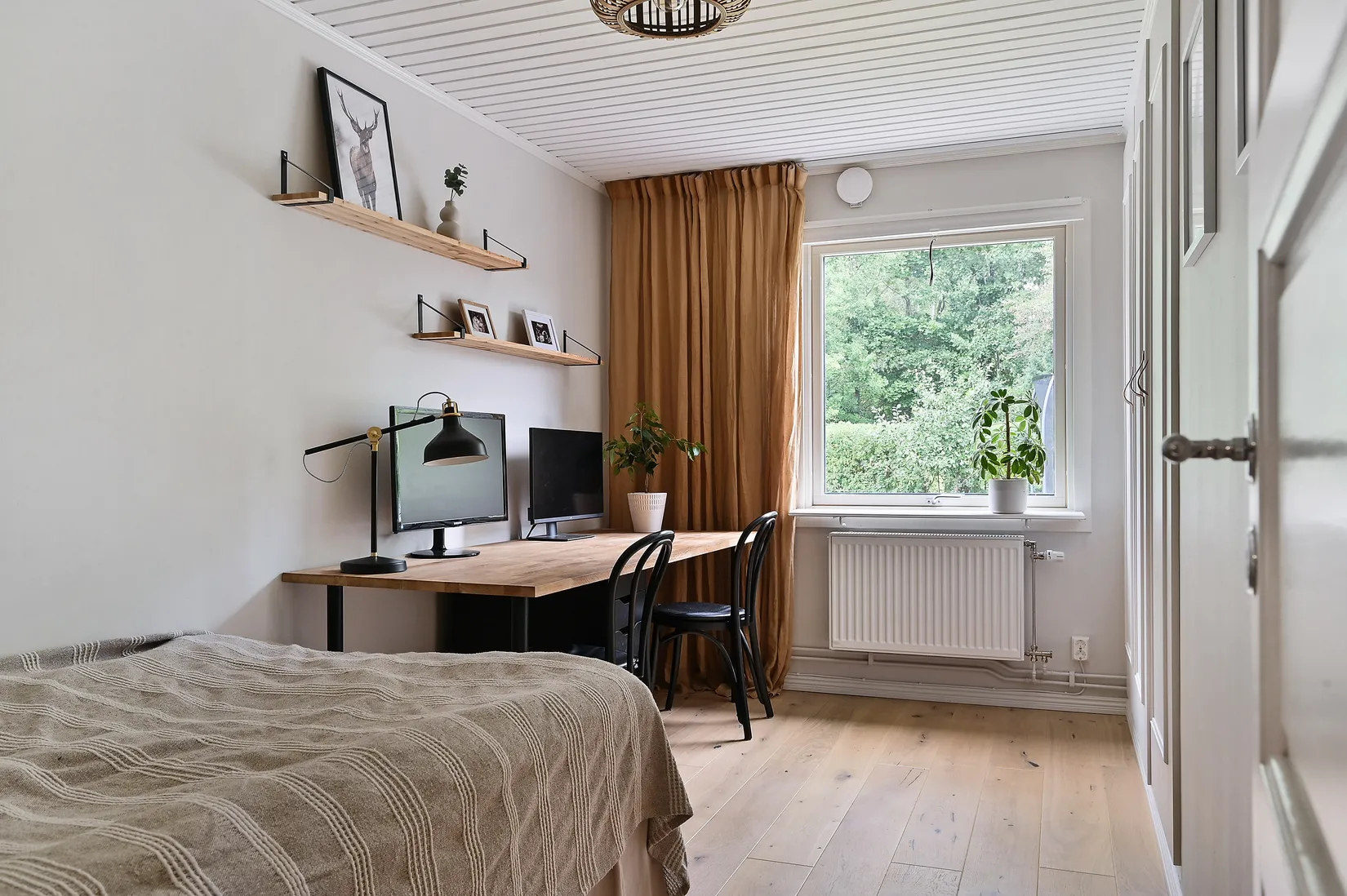 Radhus, Slånbärsvägen 4, Hemmesta, Värmdö