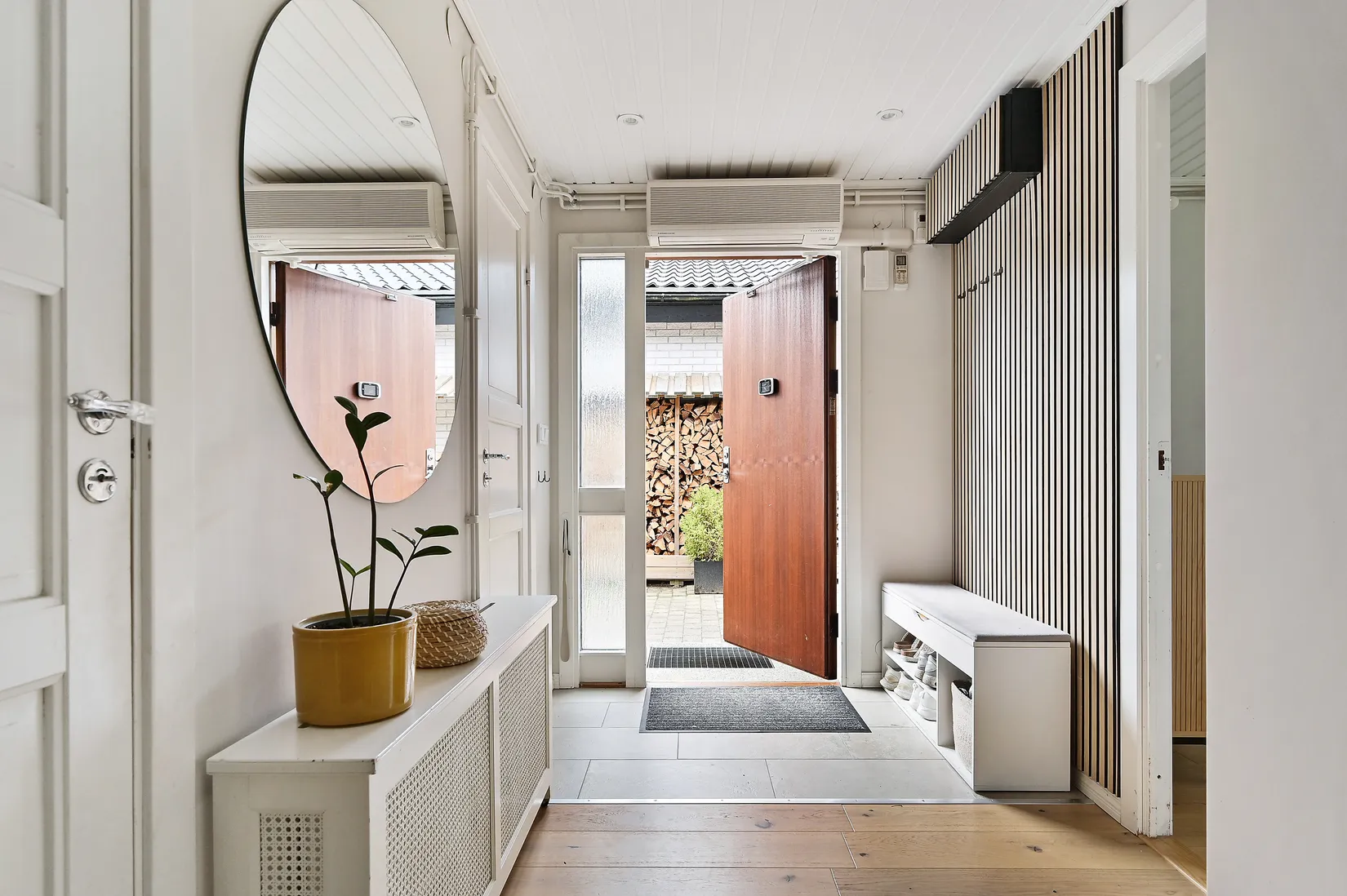 Radhus, Slånbärsvägen 4, Hemmesta, Värmdö