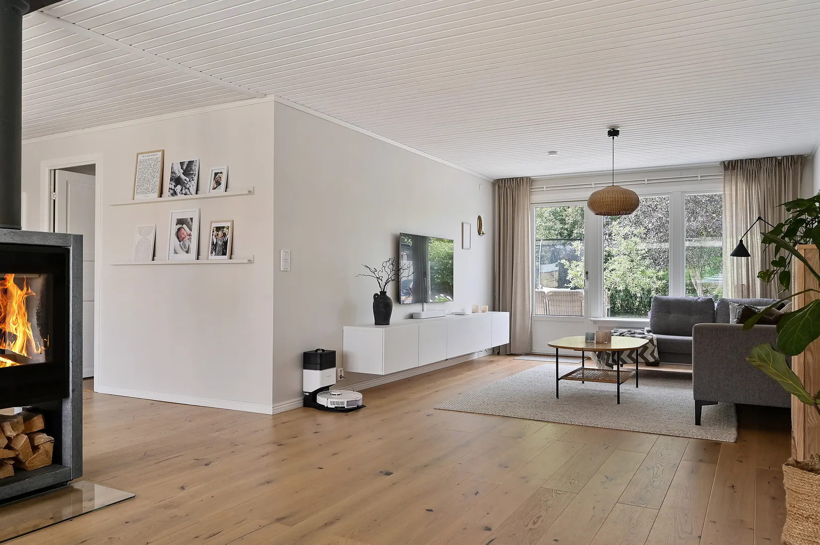 Radhus, Slånbärsvägen 4, Hemmesta, Värmdö