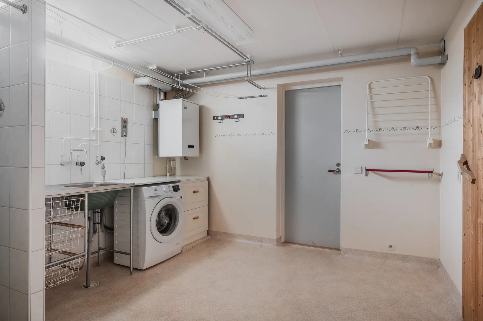 Radhus, Oxvägen 8, Kroksta, Örnsköldsvik