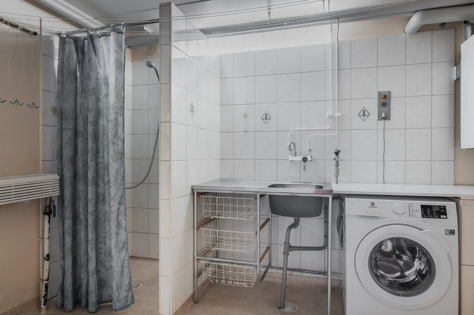 Radhus, Oxvägen 8, Kroksta, Örnsköldsvik