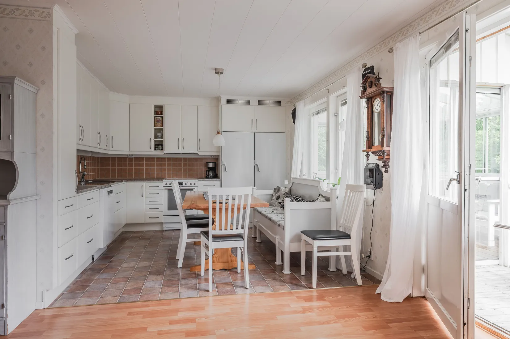 Radhus, Oxvägen 8, Kroksta, Örnsköldsvik