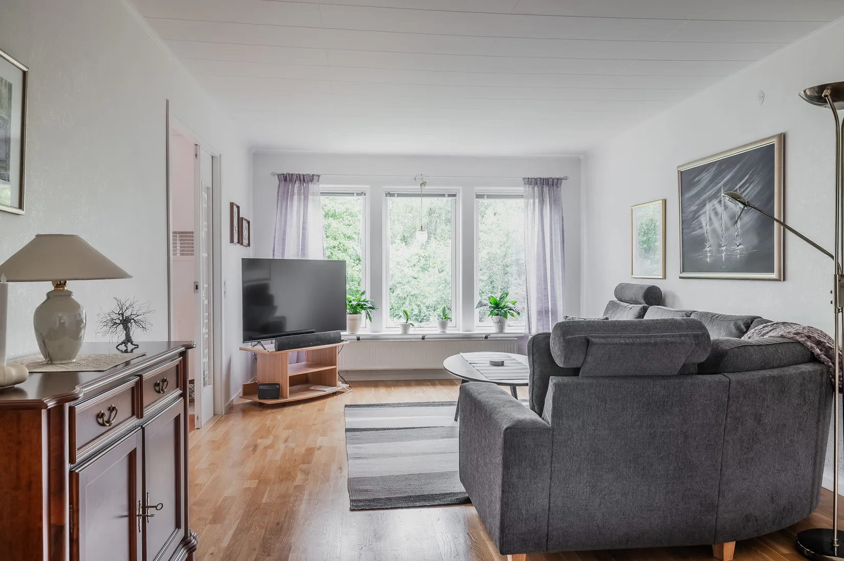 Radhus, Oxvägen 8, Kroksta, Örnsköldsvik
