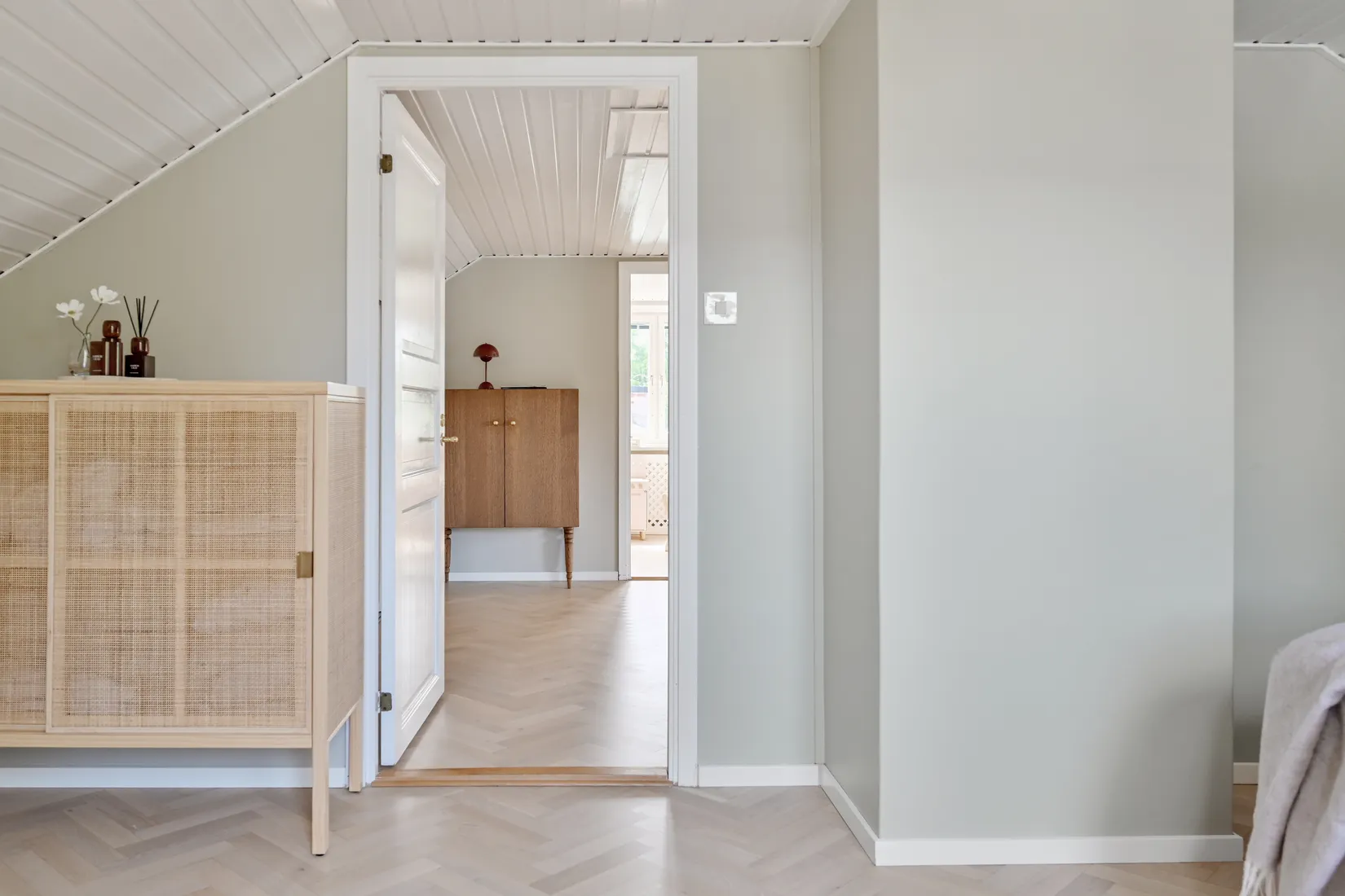 Villa, Kometvägen 9, Skälby, Järfälla