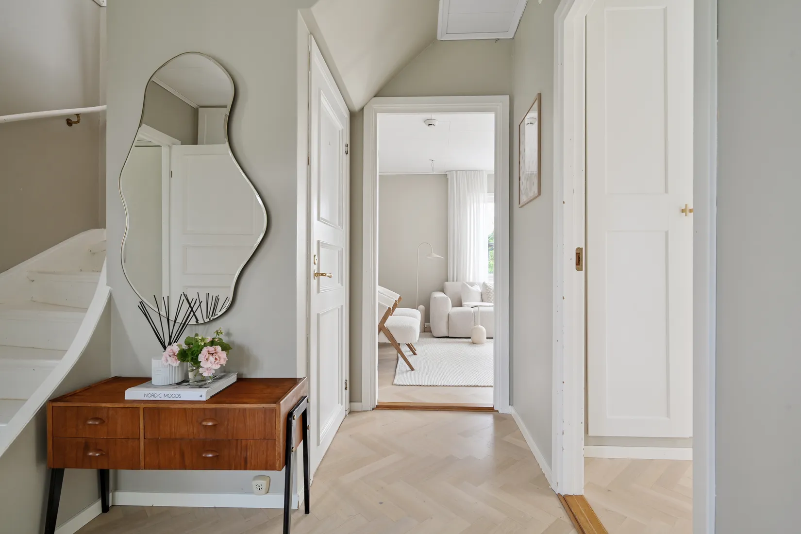Villa, Kometvägen 9, Skälby, Järfälla