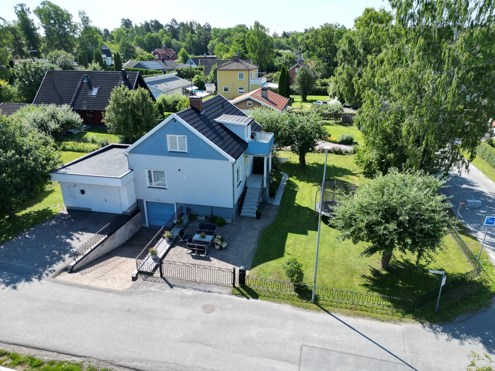 Villa, Kometvägen 9, Skälby, Järfälla