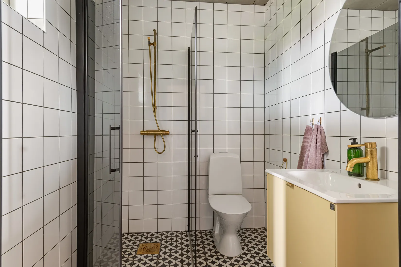 Villa, Radhus, Mästerbovägen 22, Södra Freberga, Motala