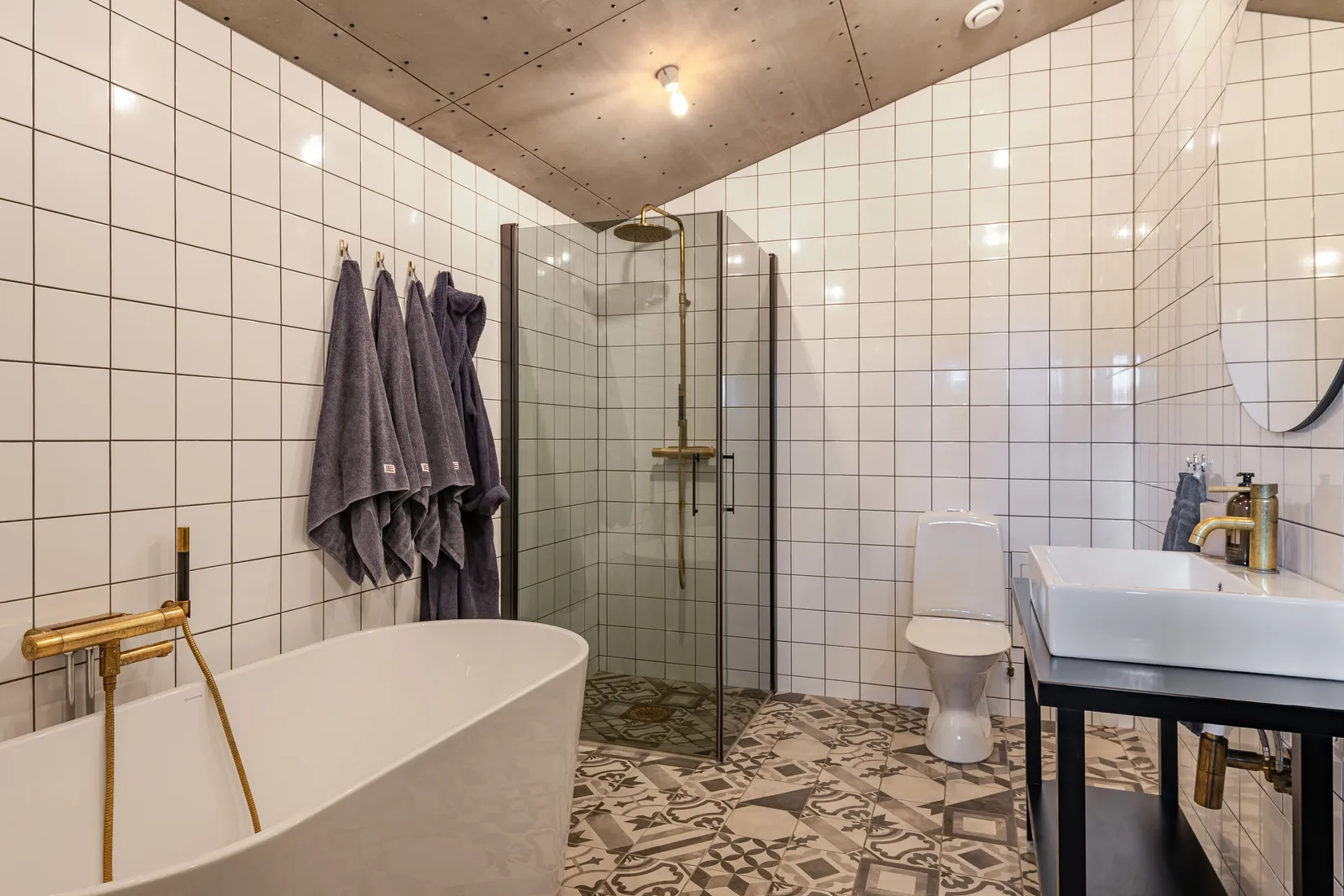 Villa, Radhus, Mästerbovägen 22, Södra Freberga, Motala