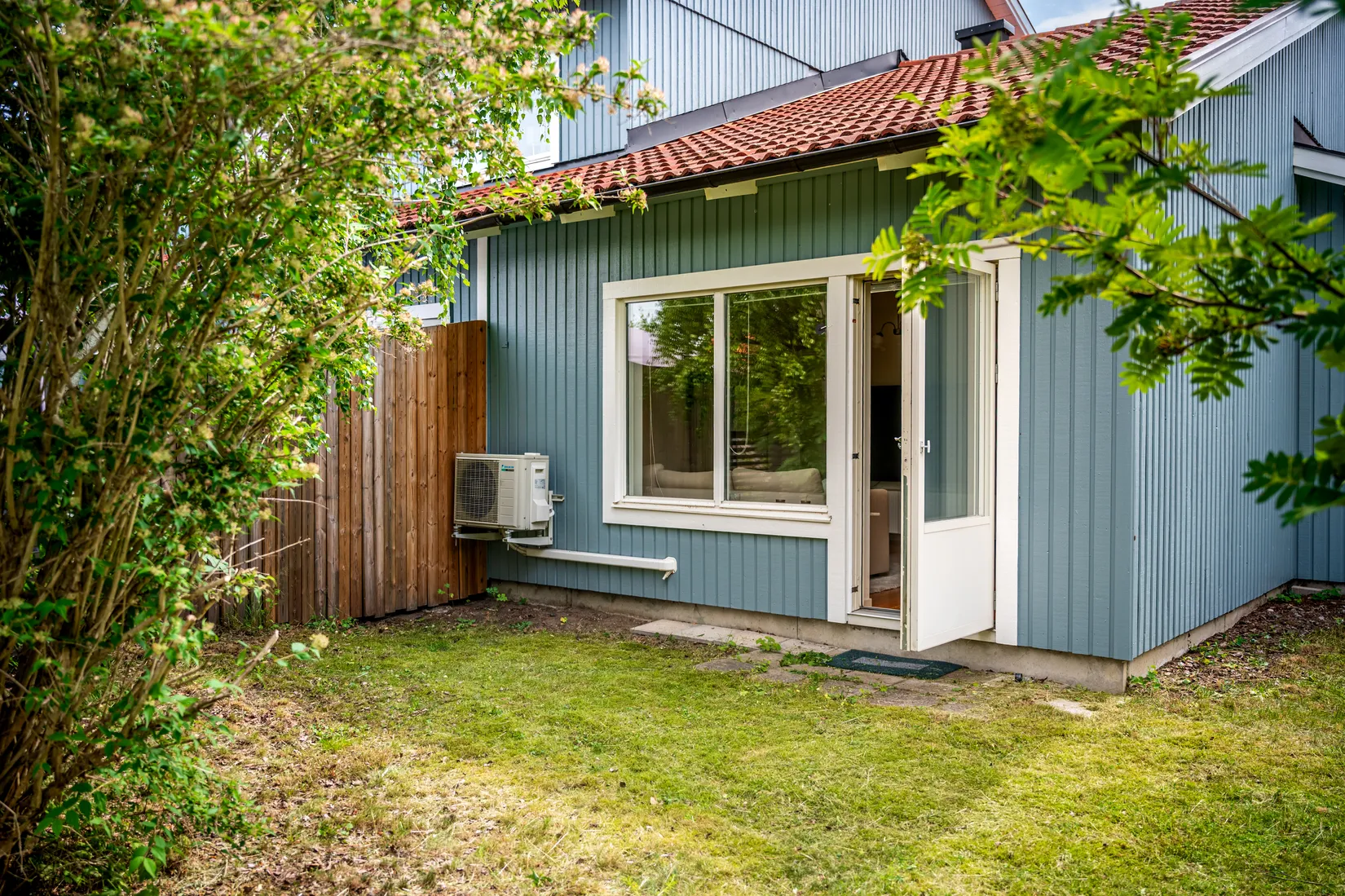 Villa, Radhus, Runöbacken 57, Runö backe, Österåker