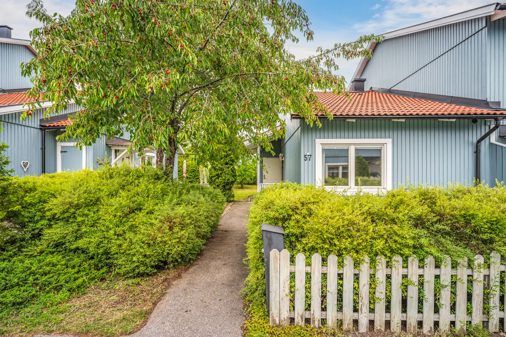 Villa, Radhus, Runöbacken 57, Runö backe, Österåker