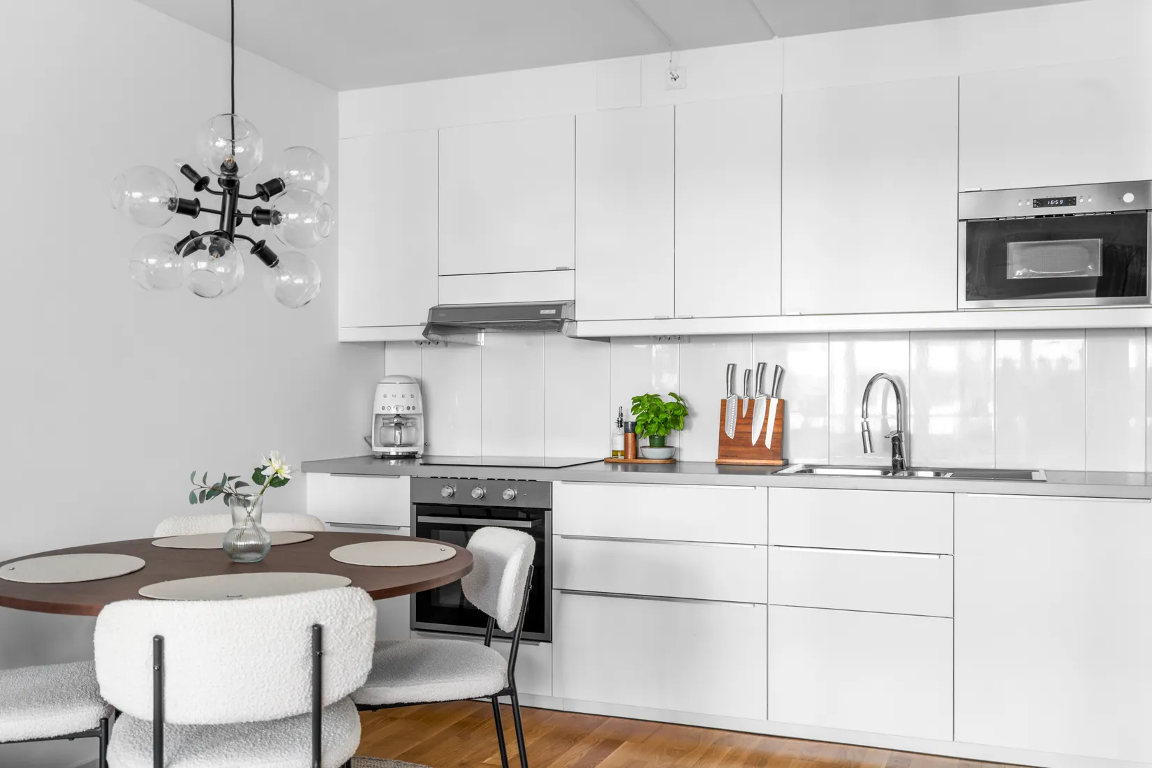 Bostadsrätt, Förrådsvägen 40, Huddinge centralt, Huddinge