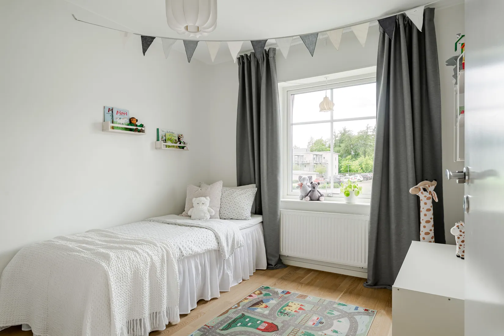 Bostadsrätt, Radhus, Radhusslingan 38, Strängnäs