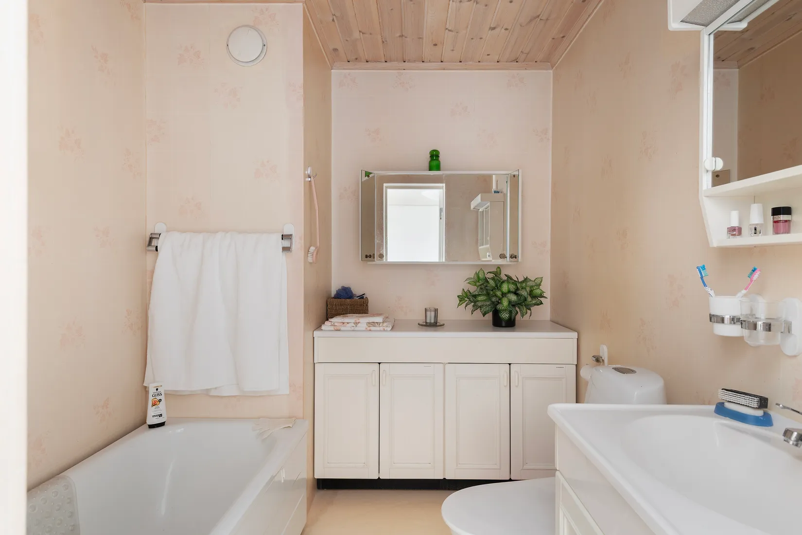 Villa, Radhus, Rödhakevägen 44A, Mariehem, Umeå