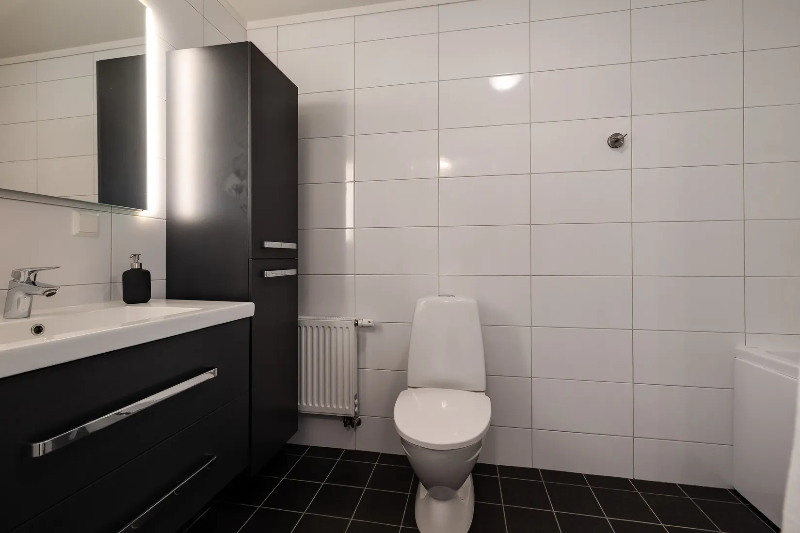 Radhus, Viktor Dahléns Väg 54, Mosås, Örebro