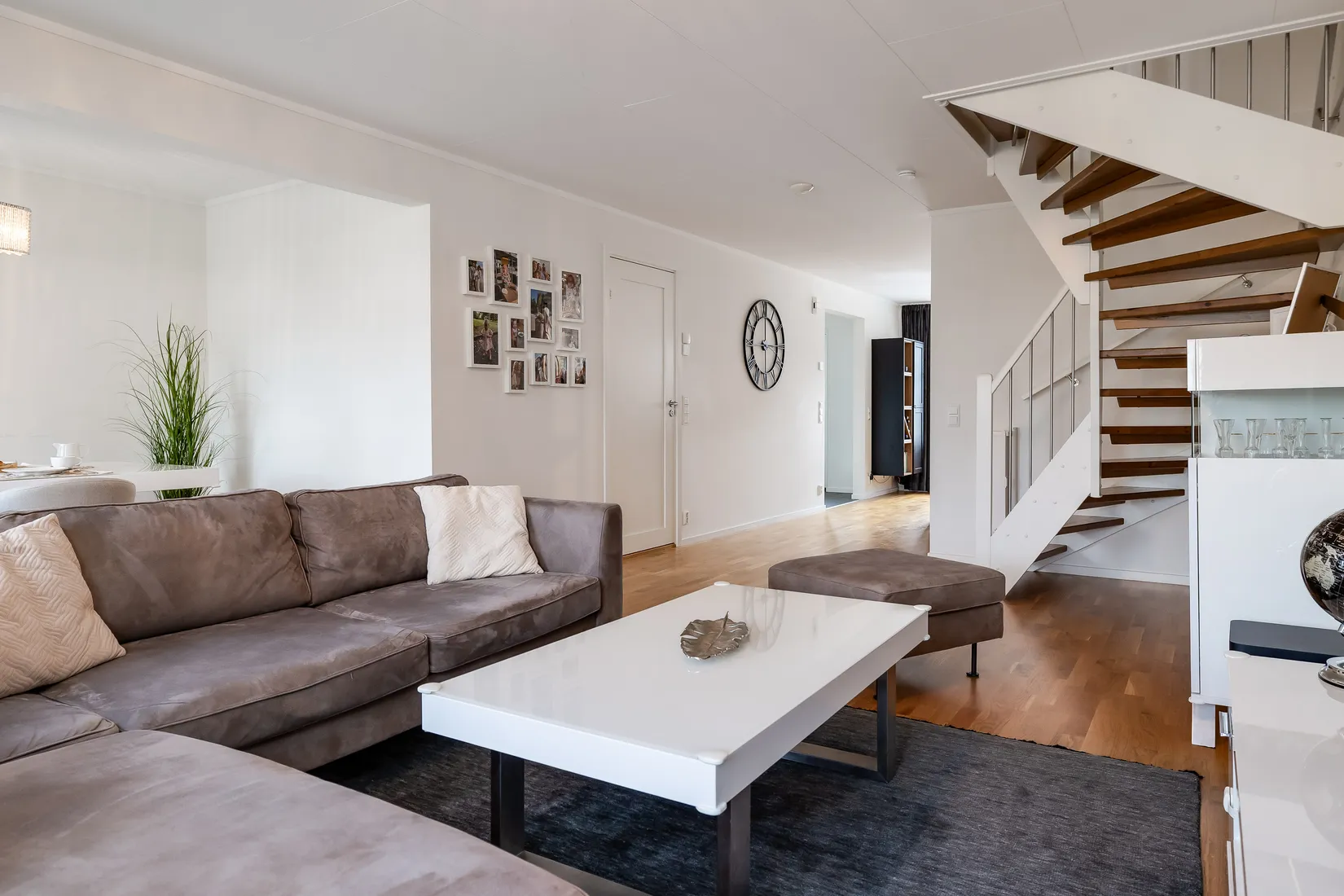 Radhus, Viktor Dahléns Väg 54, Mosås, Örebro
