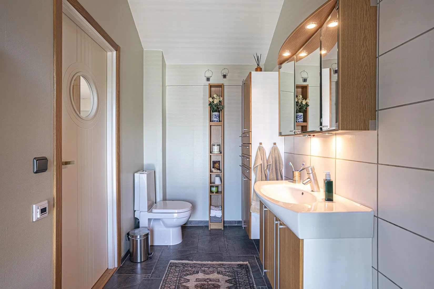Villa, Sjövägen 20, Malmön, Köping