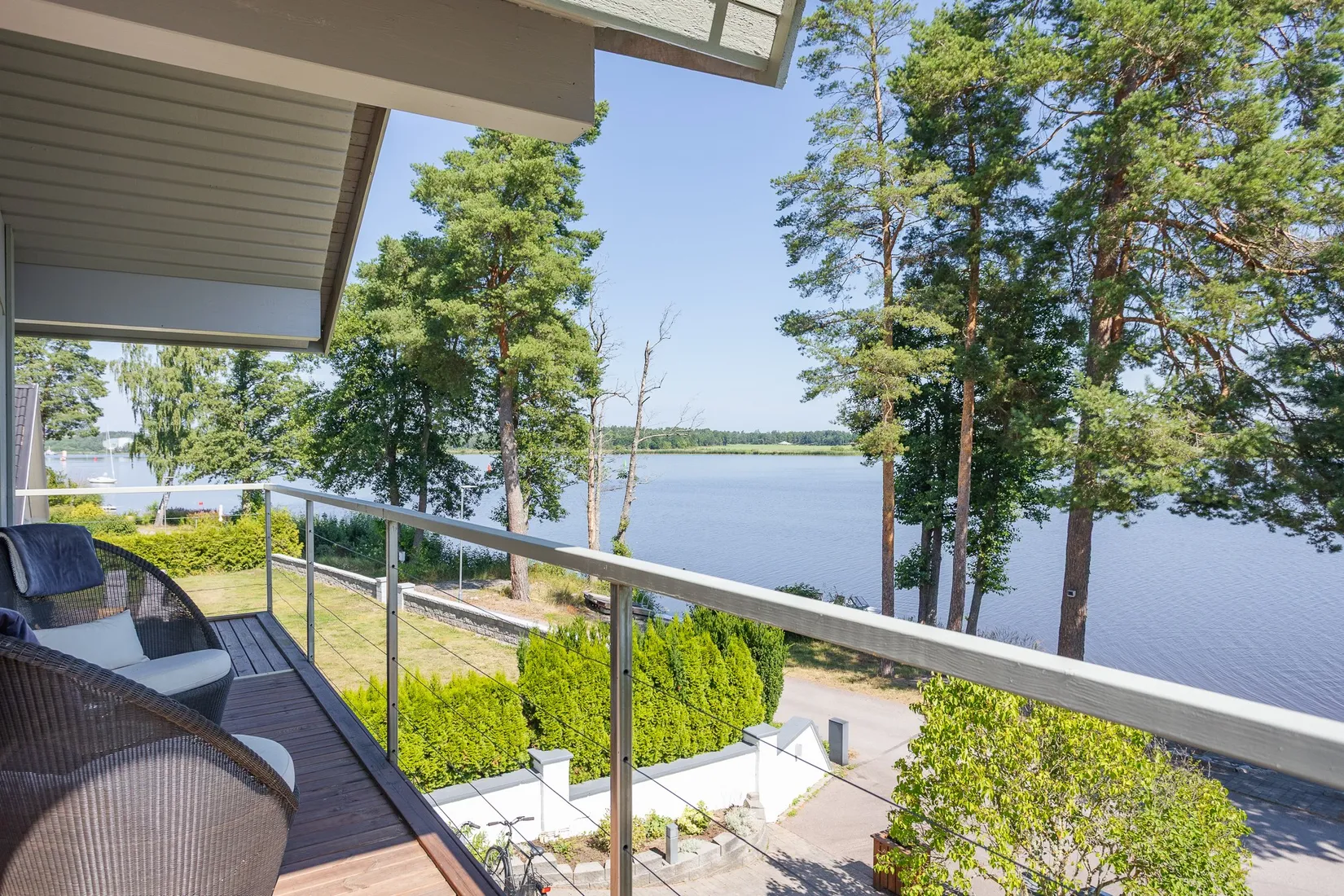 Villa, Sjövägen 20, Malmön, Köping