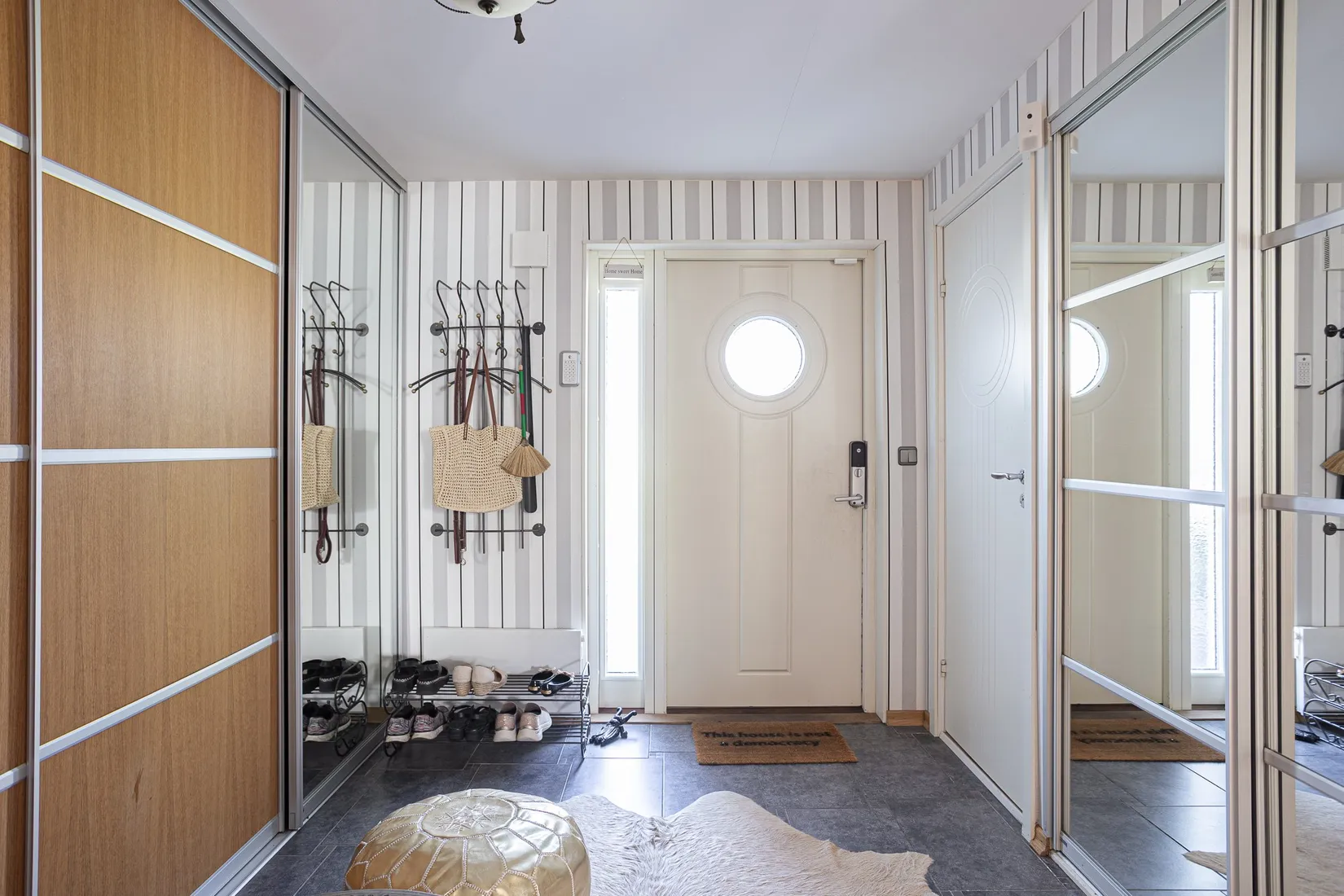 Villa, Sjövägen 20, Malmön, Köping