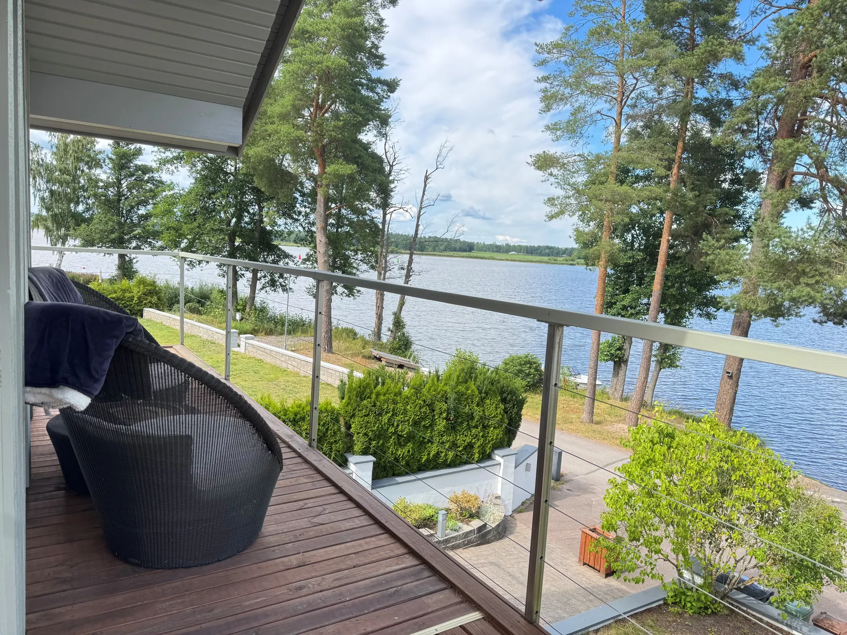Villa, Sjövägen 20, Malmön, Köping
