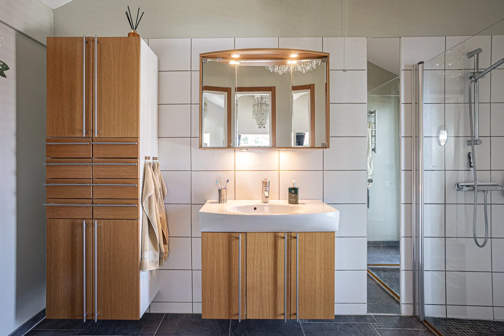 Villa, Sjövägen 20, Malmön, Köping