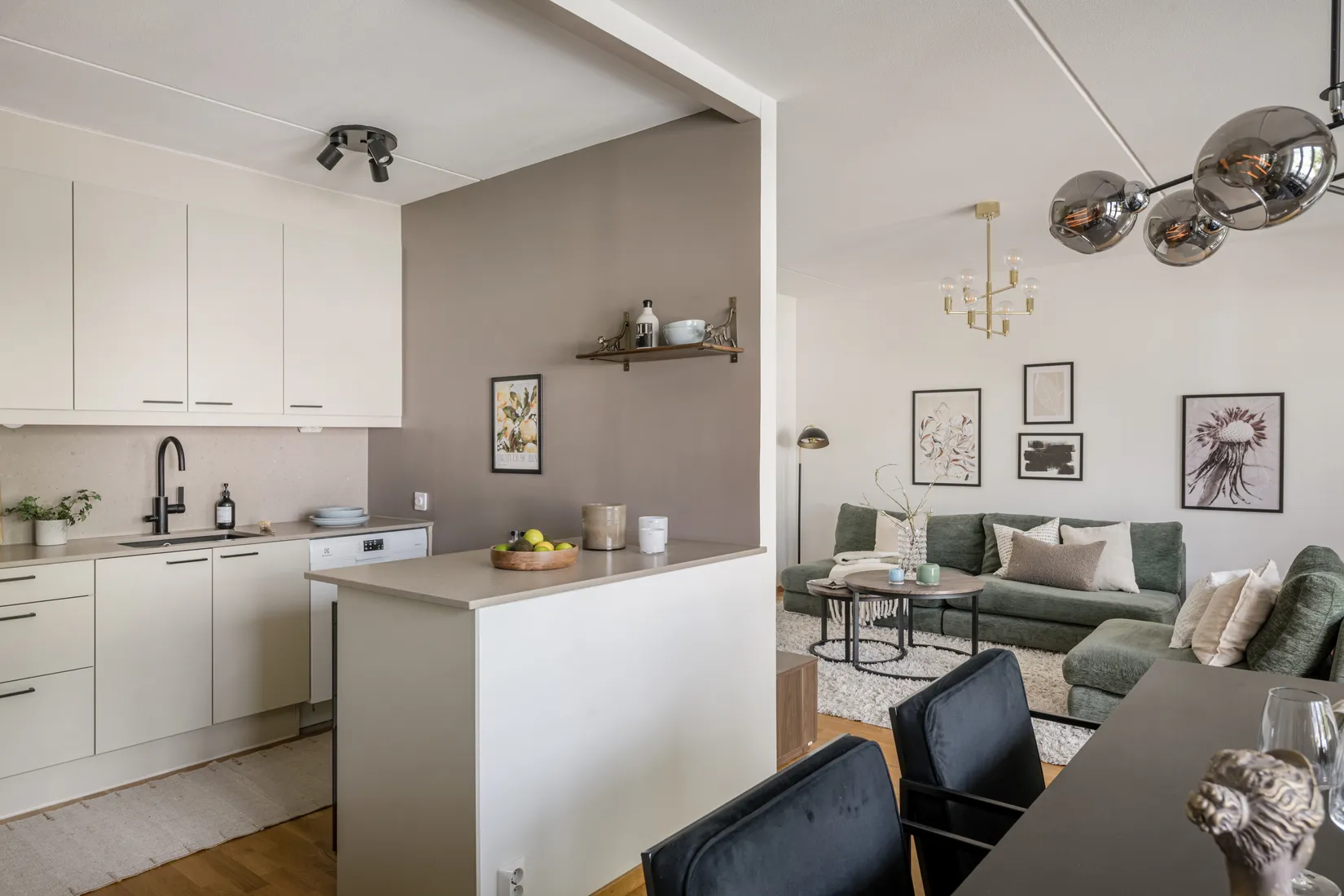 Bostadsrätt, Arvid Tydéns allé 16, Solna