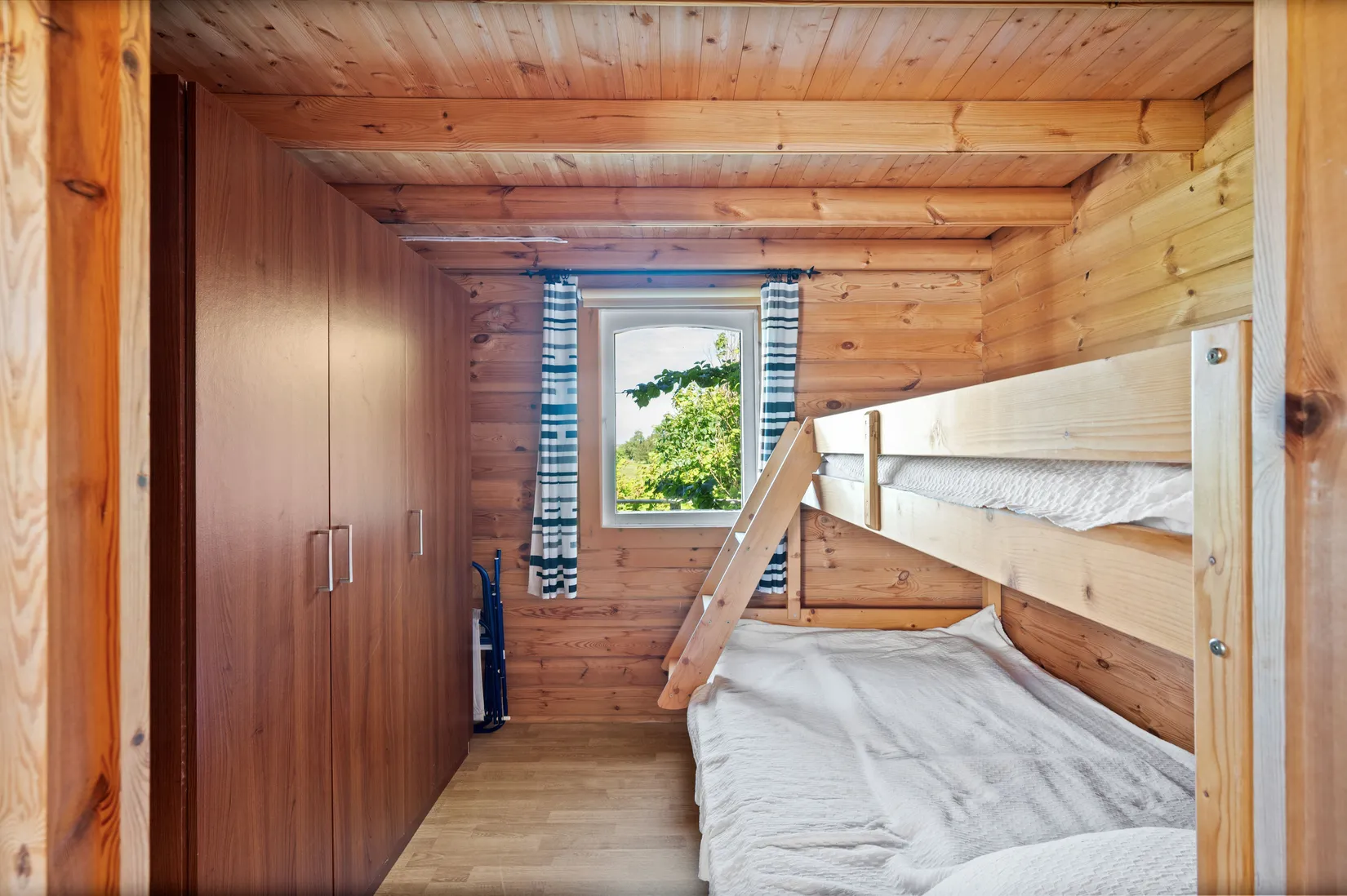 Gård/Skog, Lindholmen 17A, Strömstad