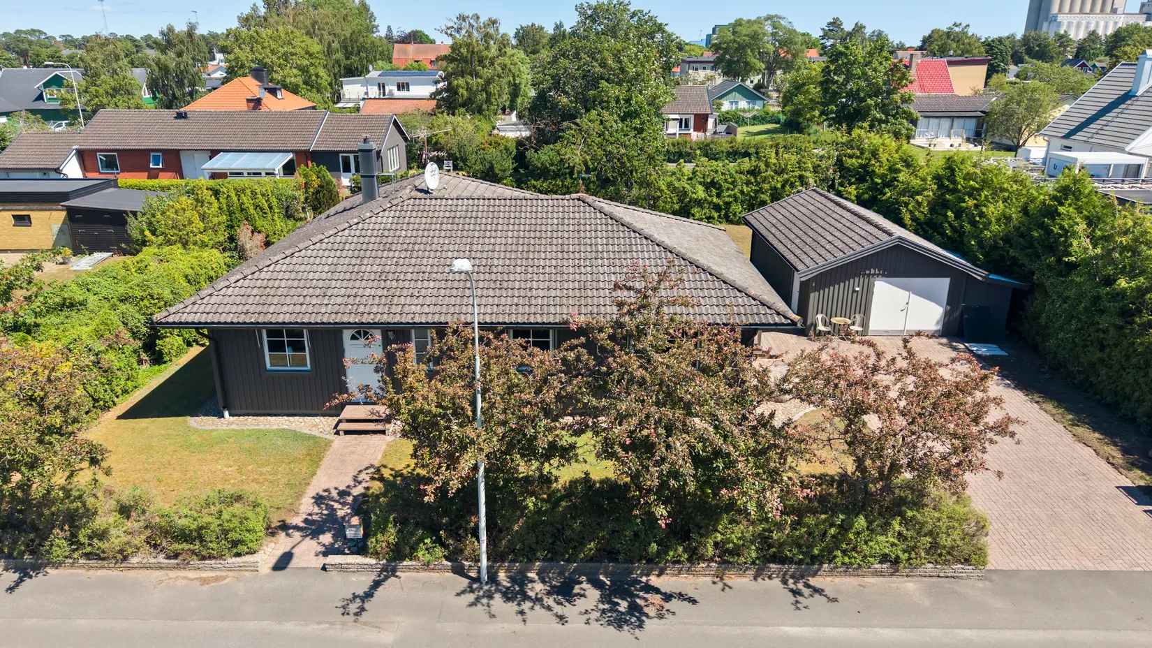 Villa, Lilla Tvärgatan 4, Centralt i Åhus, Kristianstad