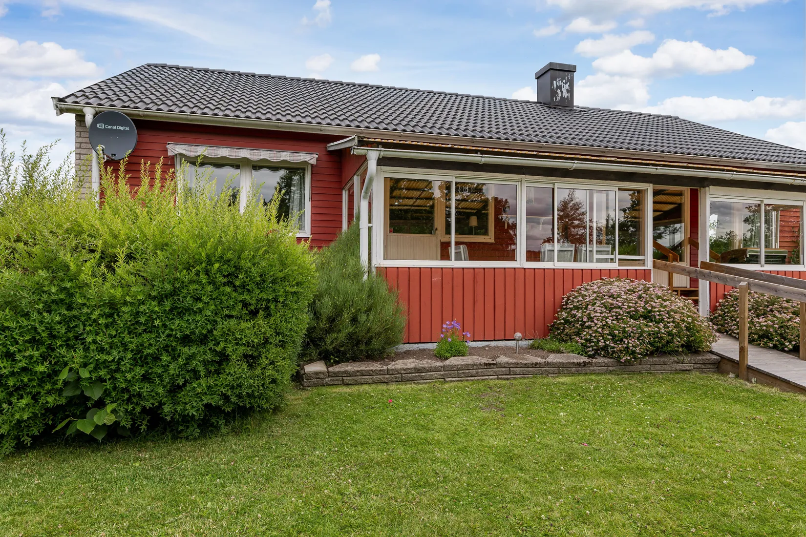 Villa, Algatan 9, Språttebo, Tibro