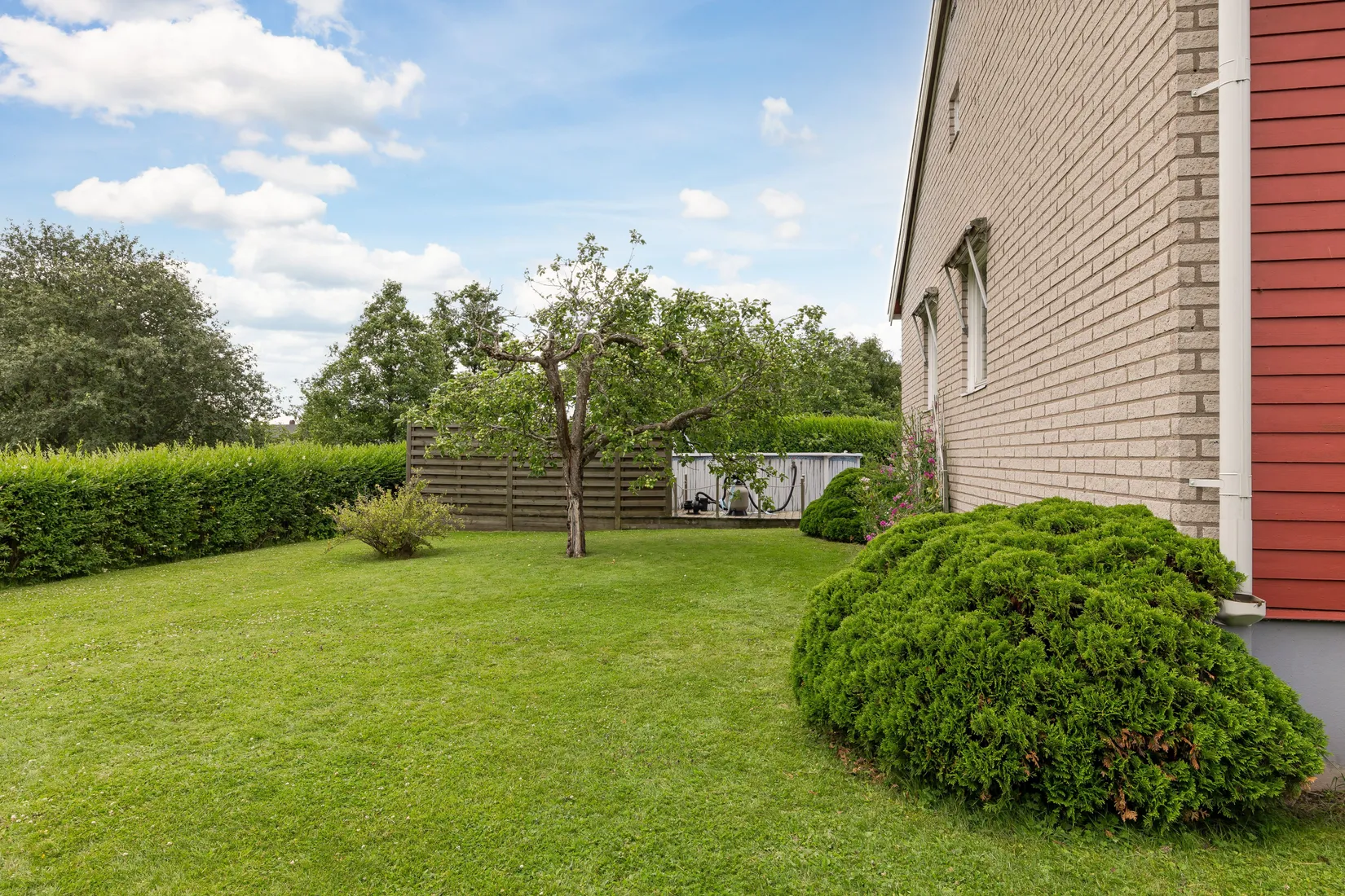 Villa, Algatan 9, Språttebo, Tibro