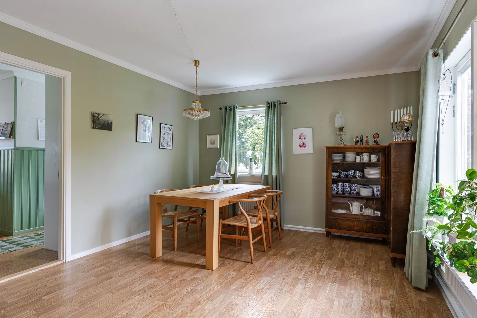 Villa, Algatan 9, Språttebo, Tibro