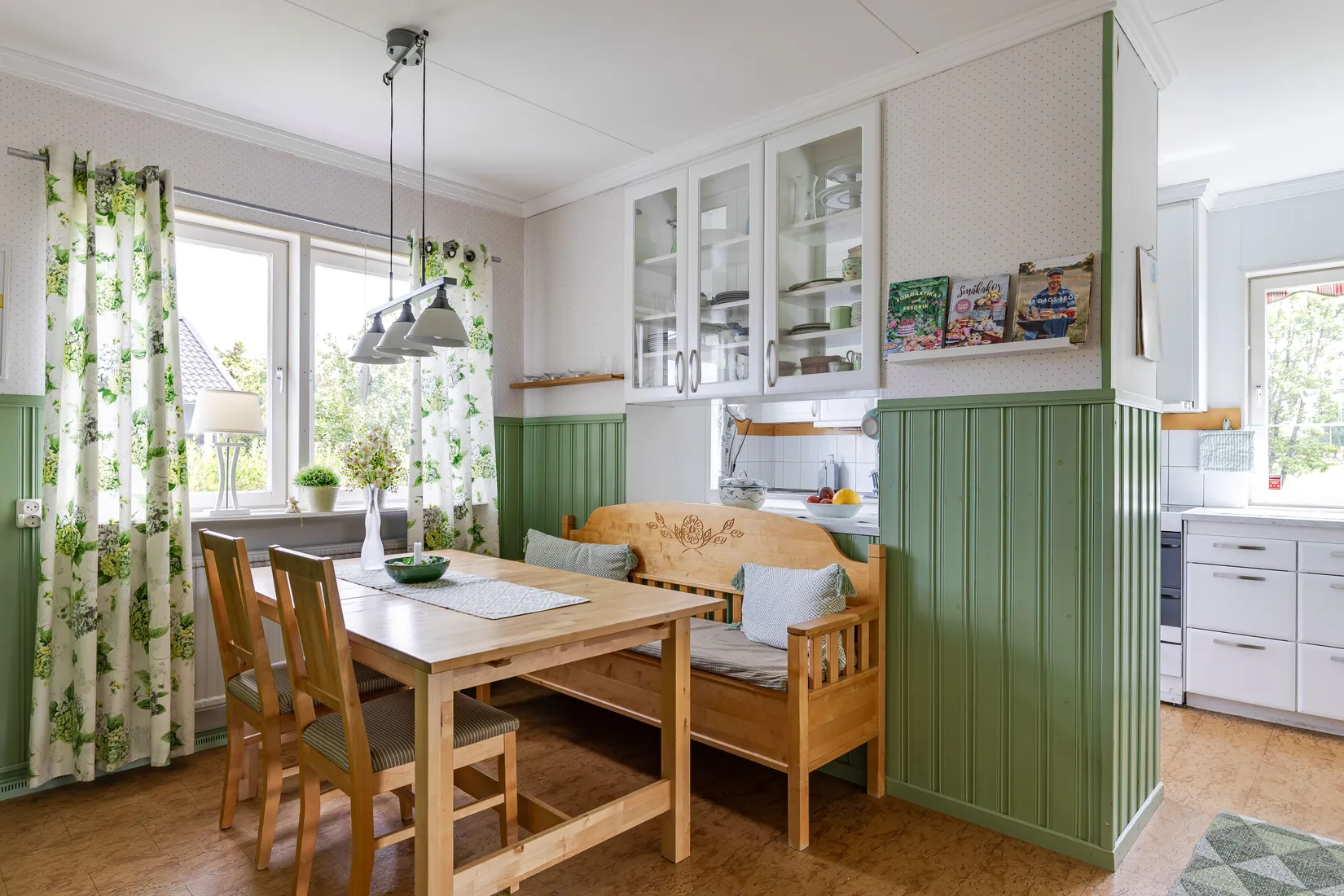 Villa, Algatan 9, Språttebo, Tibro