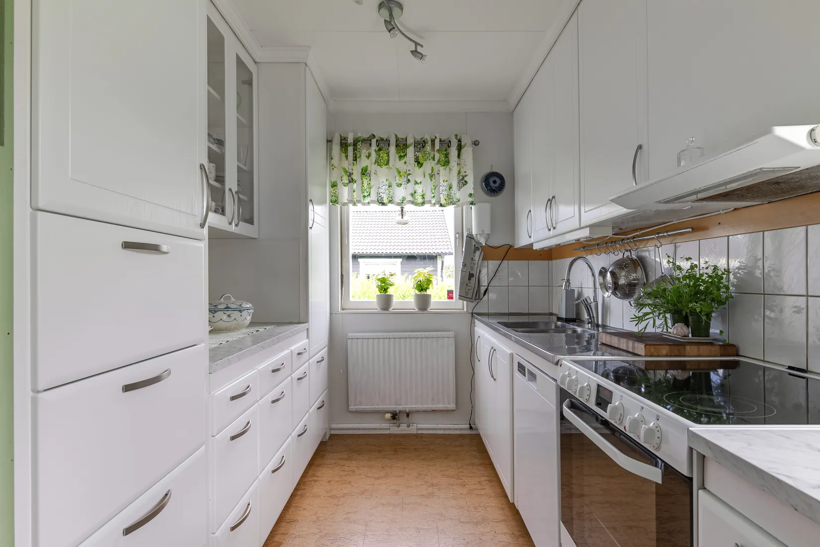 Villa, Algatan 9, Språttebo, Tibro