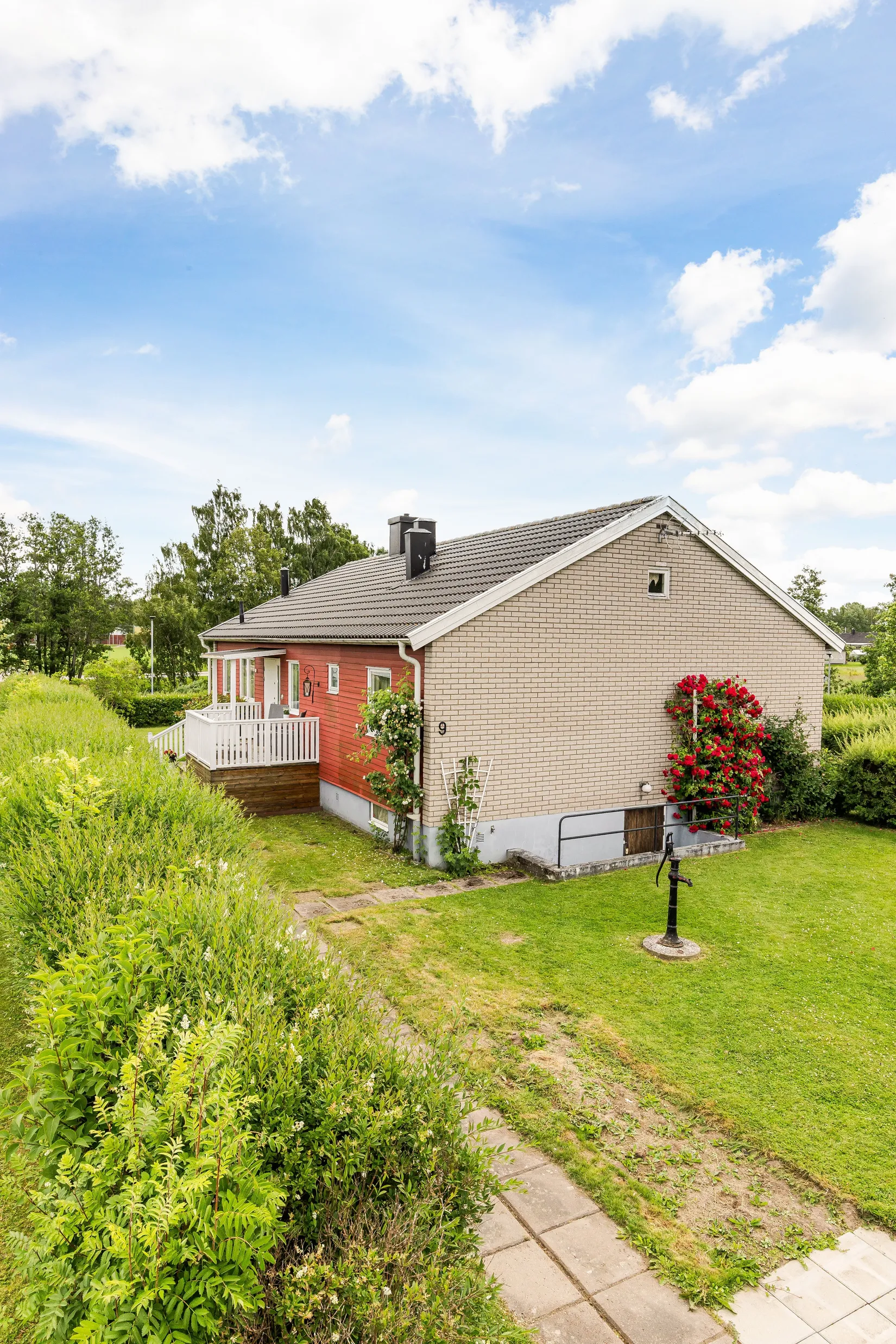 Villa, Algatan 9, Språttebo, Tibro