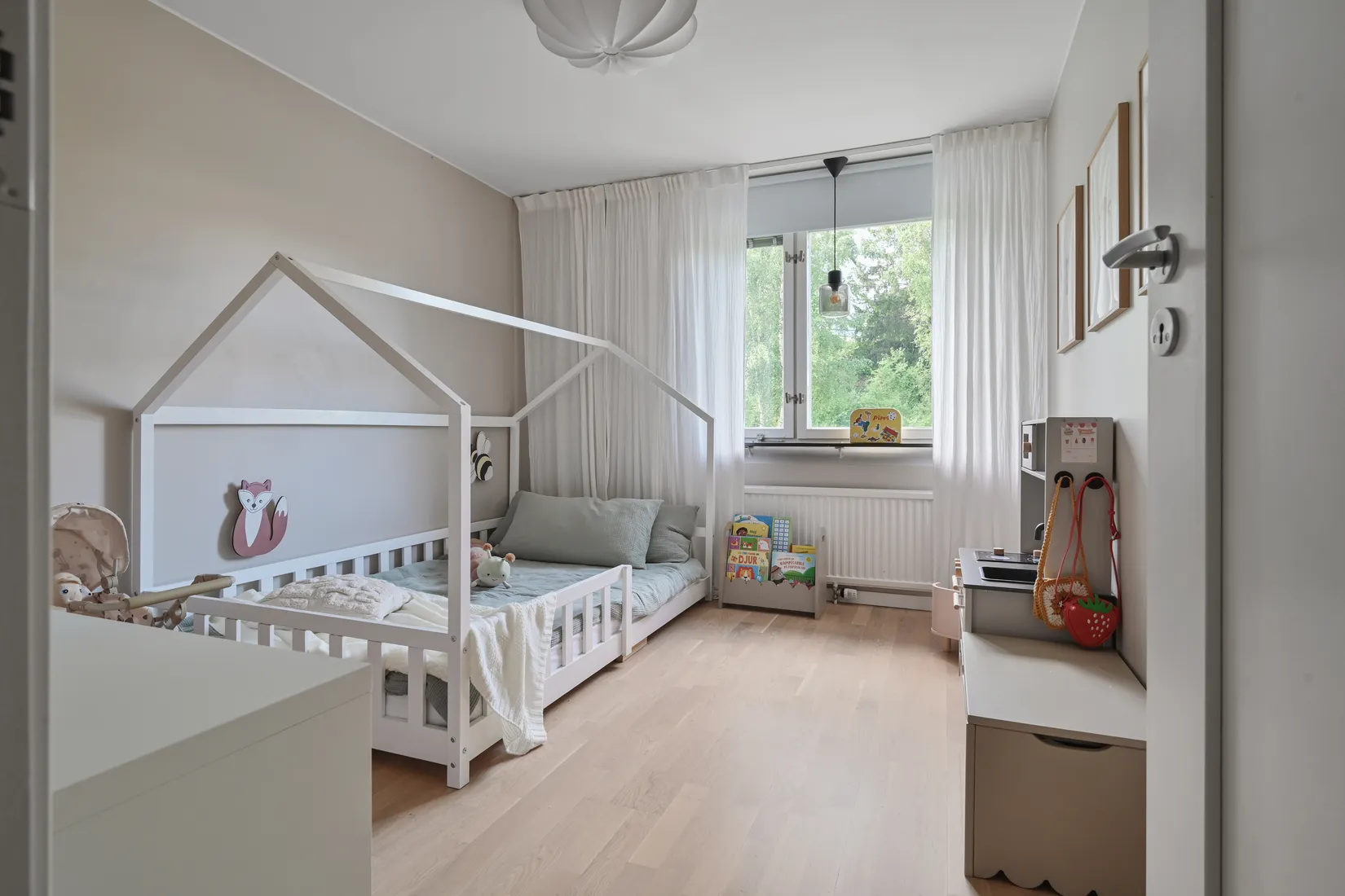 Bostadsrätt, Radhus, Vålbergavägen 6, Barkarby, Järfälla