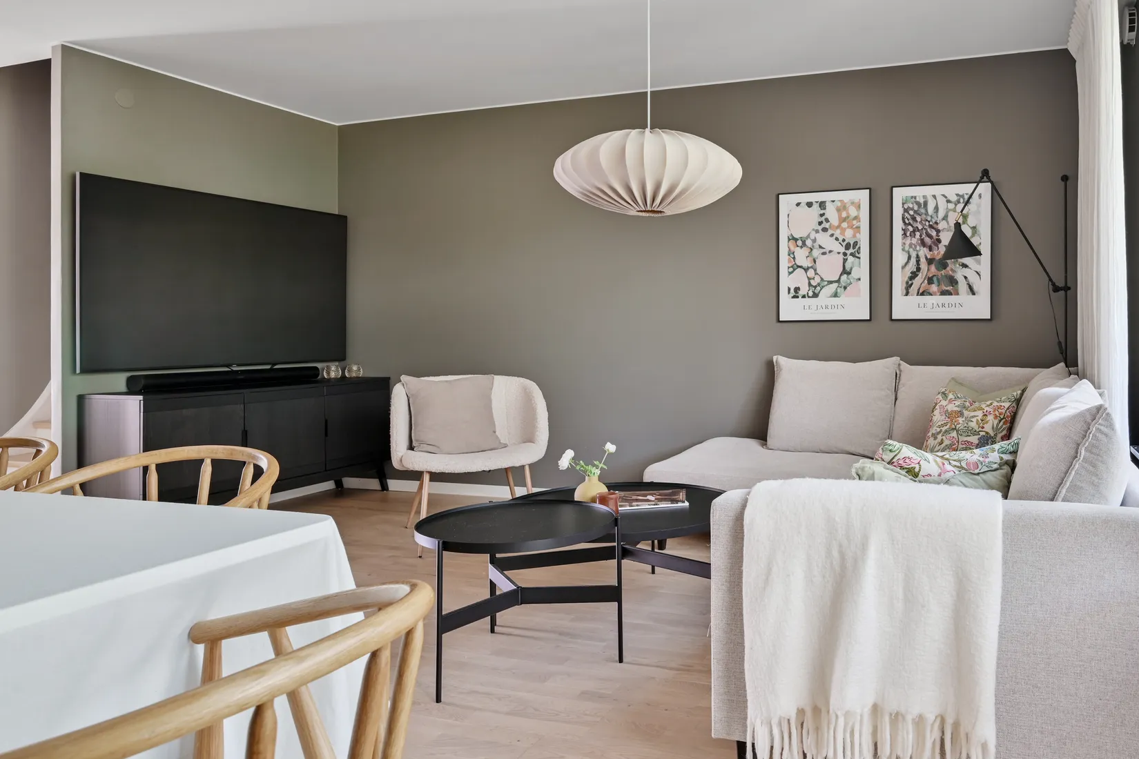 Bostadsrätt, Radhus, Vålbergavägen 6, Barkarby, Järfälla