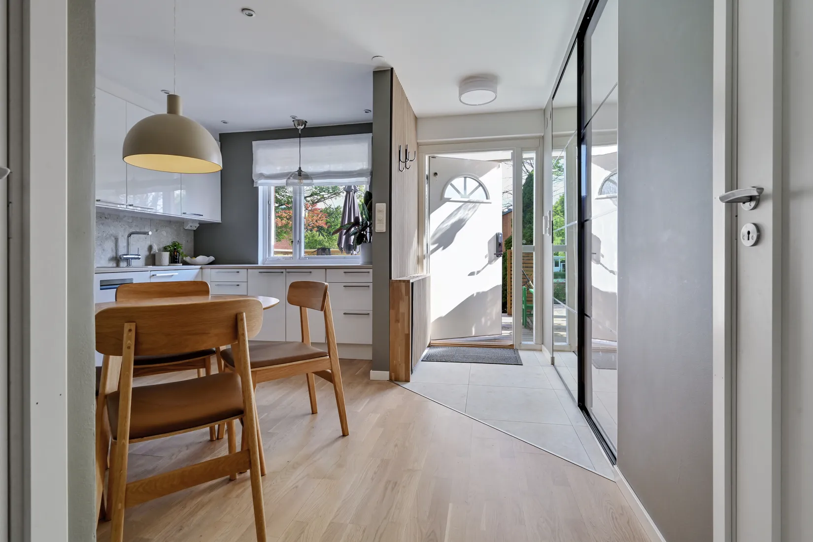 Bostadsrätt, Radhus, Vålbergavägen 6, Barkarby, Järfälla