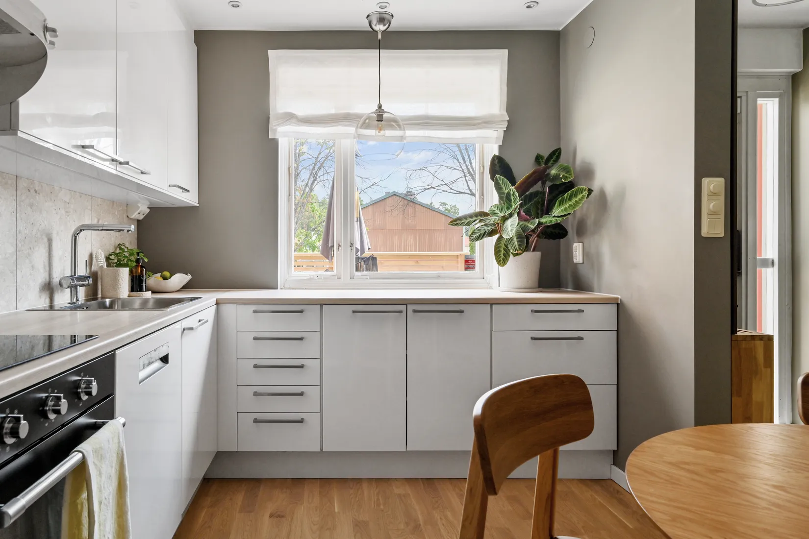 Bostadsrätt, Radhus, Vålbergavägen 6, Barkarby, Järfälla