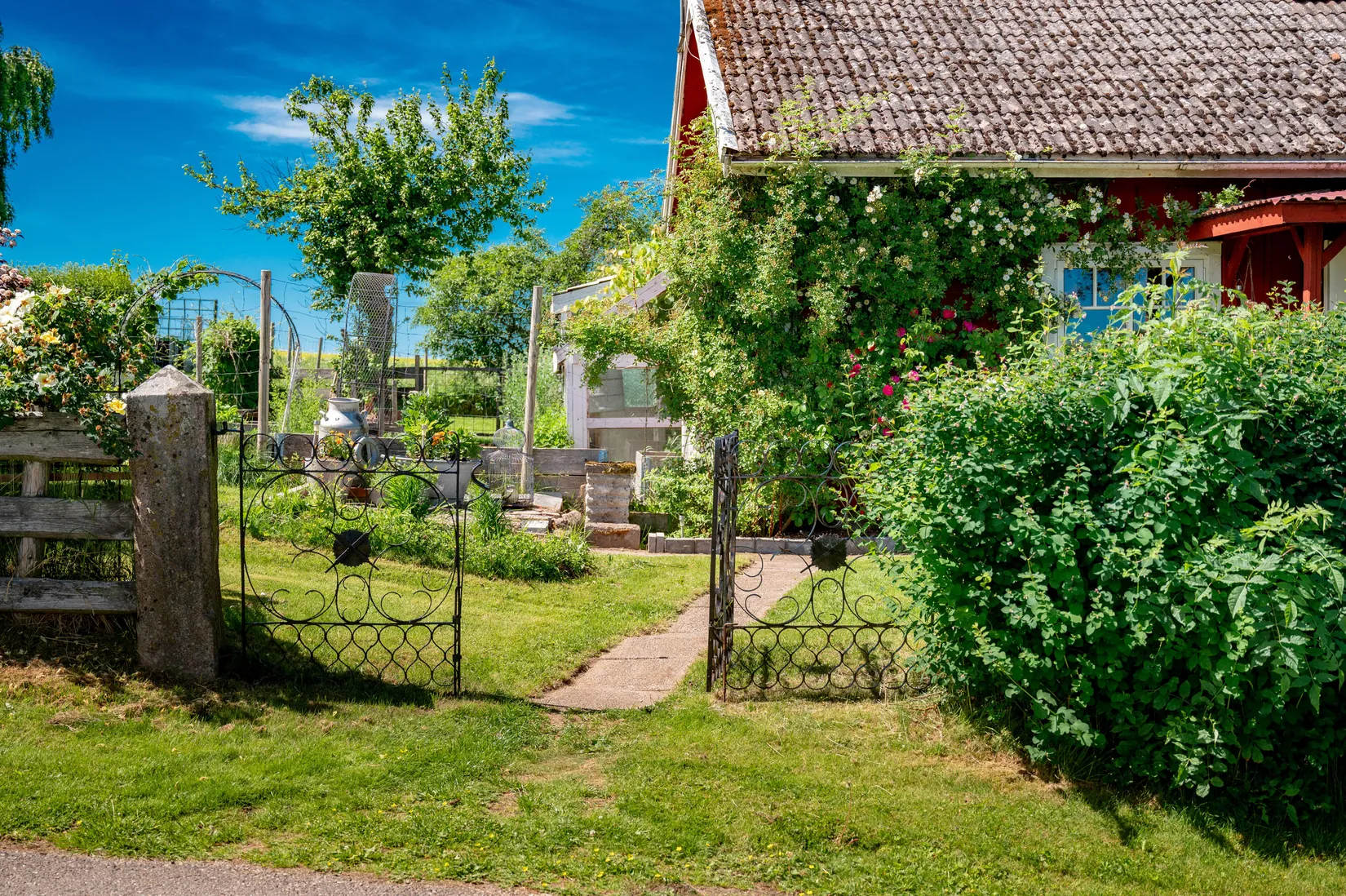Villa, Kvarnliden 5, Larv, Vara