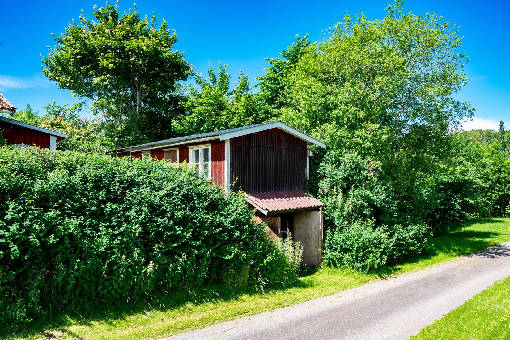 Villa, Kvarnliden 5, Larv, Vara