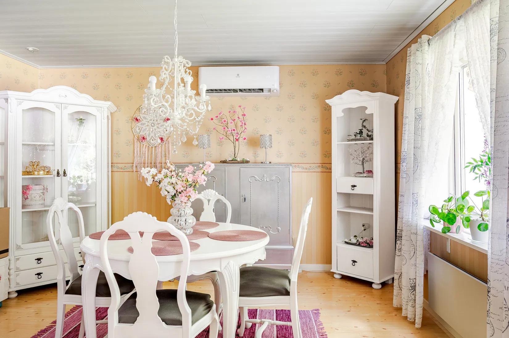 Villa, Albyvägen 22, Ånge