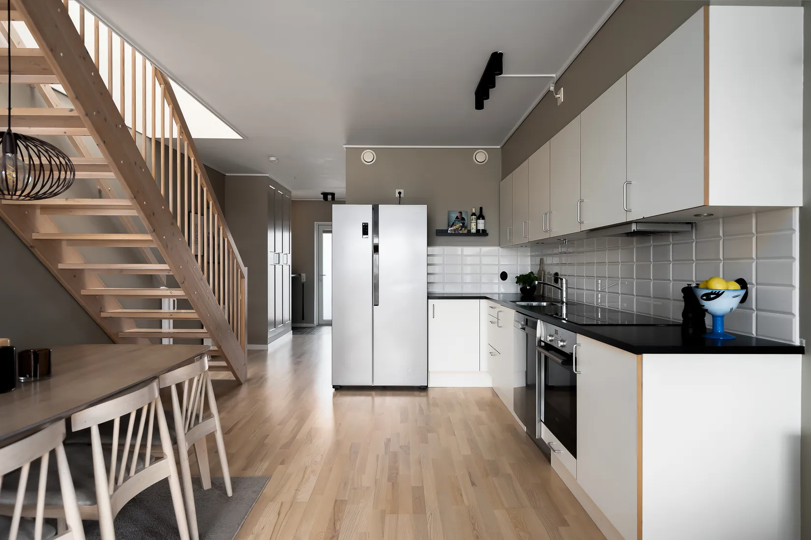 Radhus, Karahavsvägen 30, Vega, Haninge