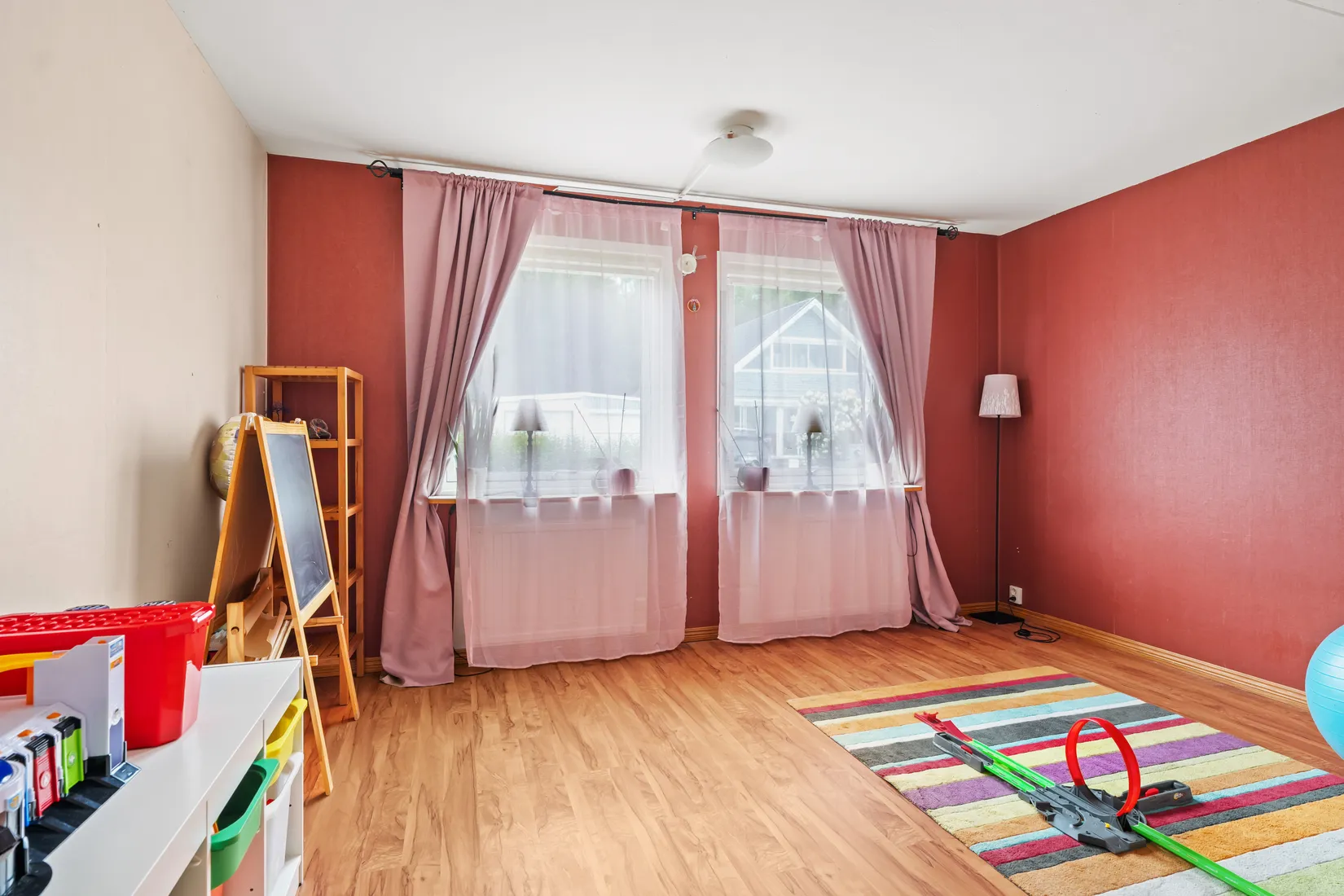 Villa, Fullblodsvägen 26, Lillhällom/Bergsåker, Sundsvall